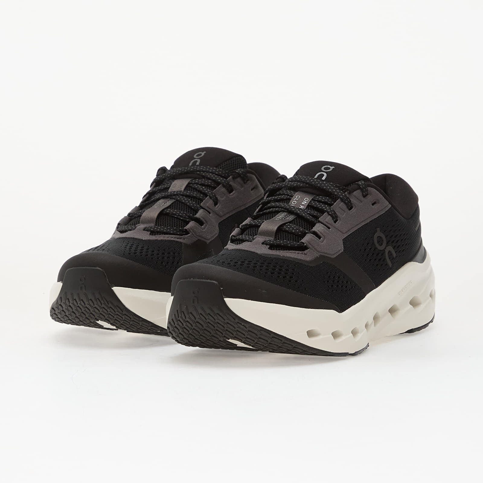 On Обувки M Cloudrunner 3 Black/ Ivory