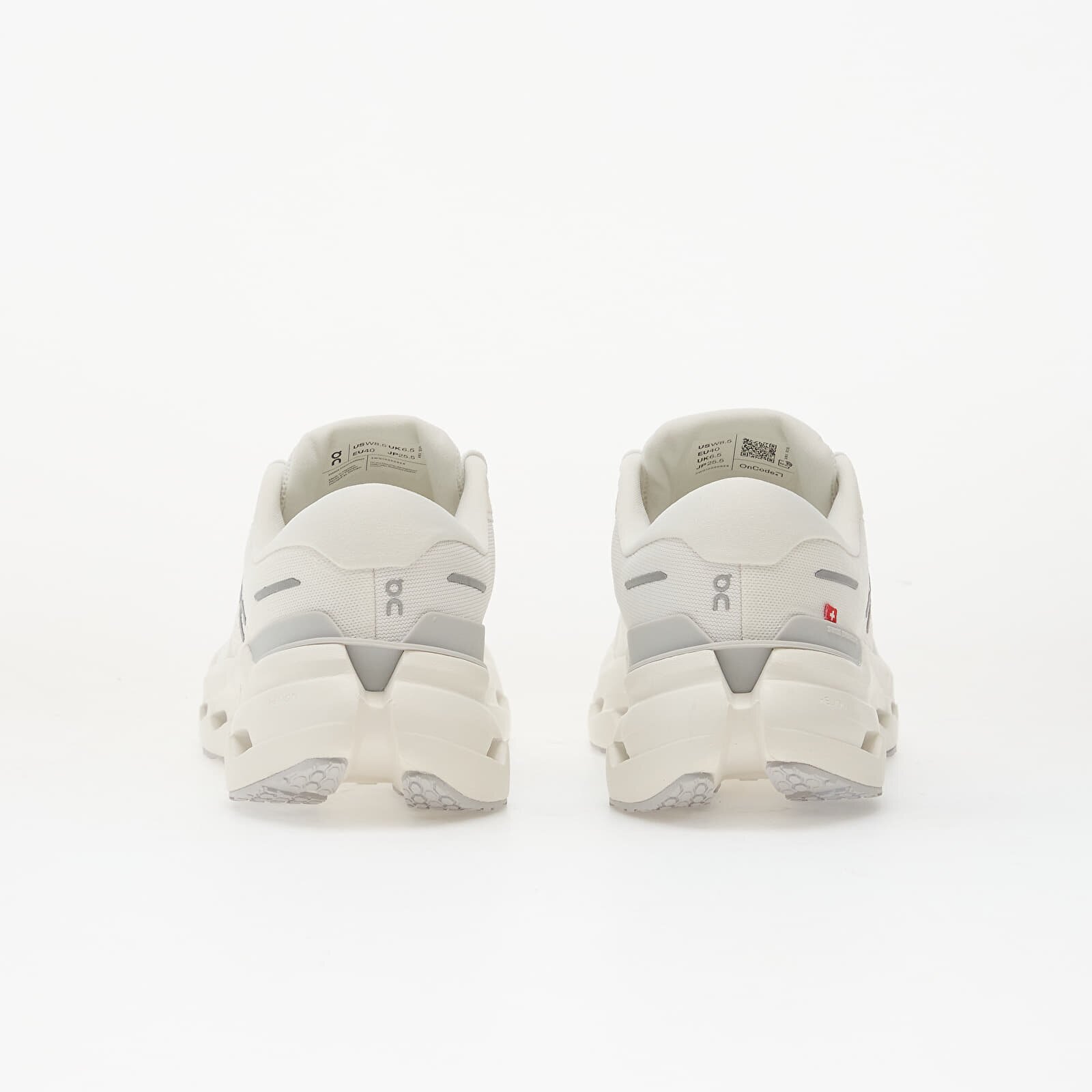 On Обувки M Cloudrunner 3 White/ Glacier