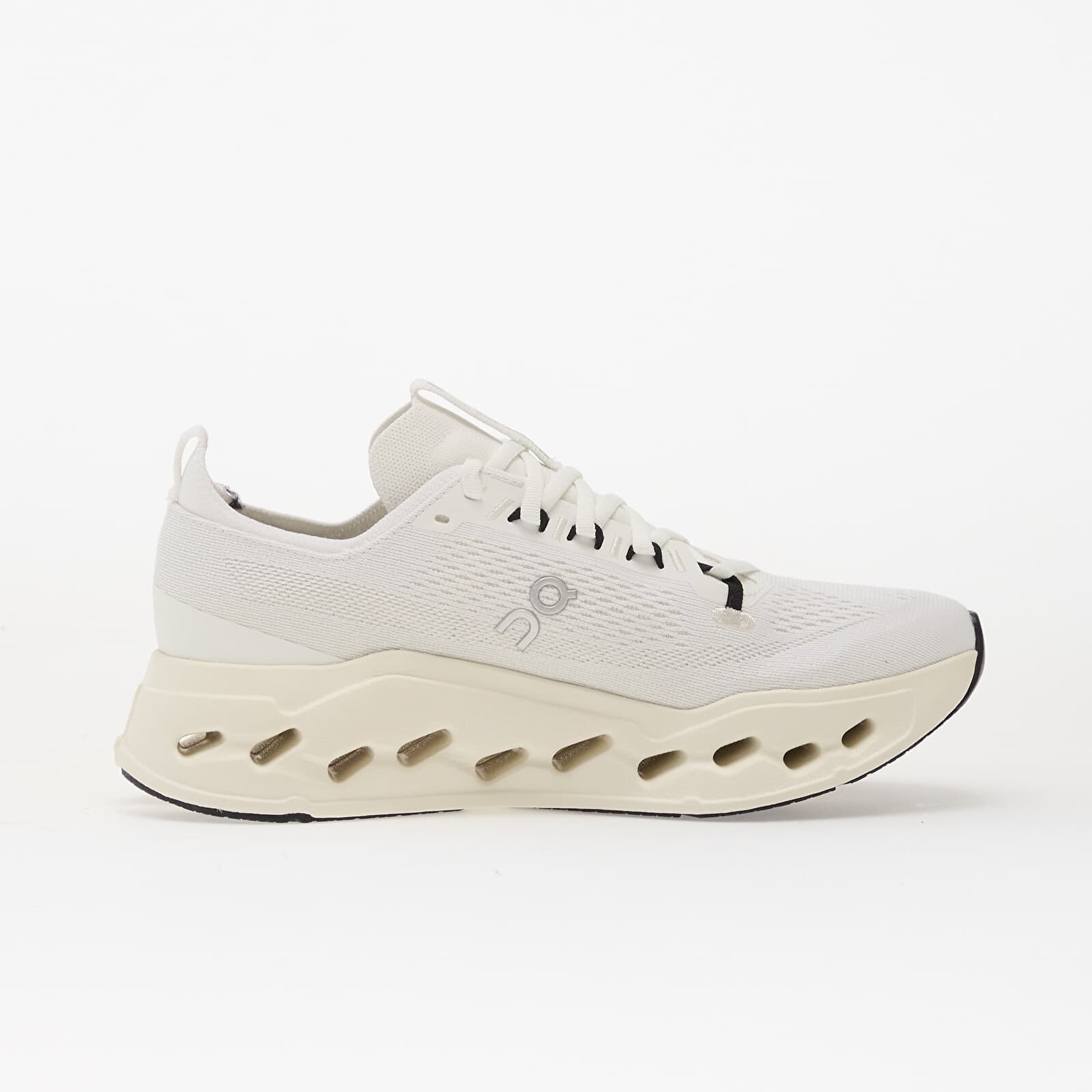 On Обувки M Cloudsurfer Max White/ White