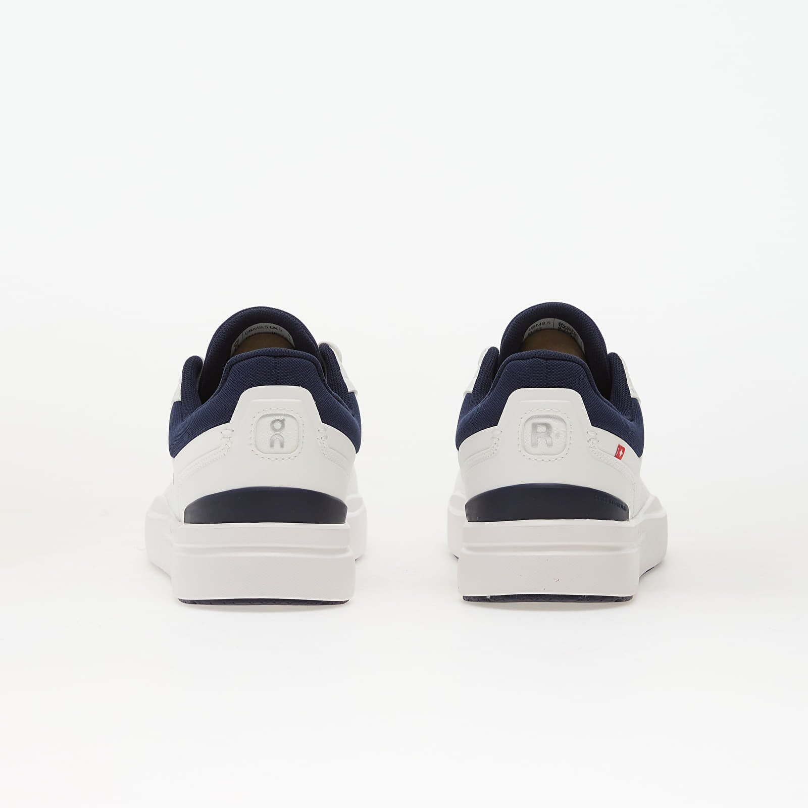 On Обувки M THE ROGER Advantage White/ Midnight
