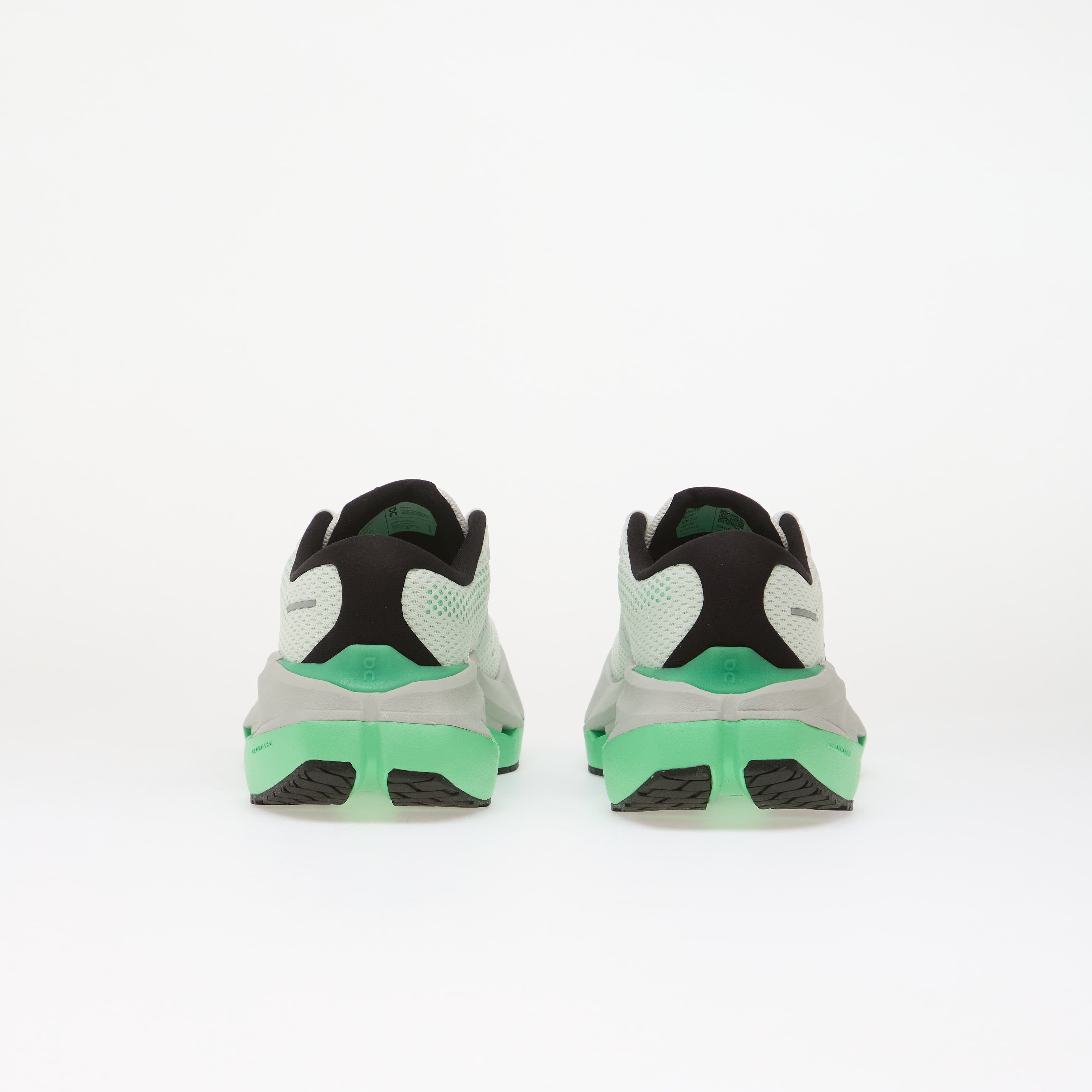 On Сникърси Cloudrunner 3 Max White/ Verdite