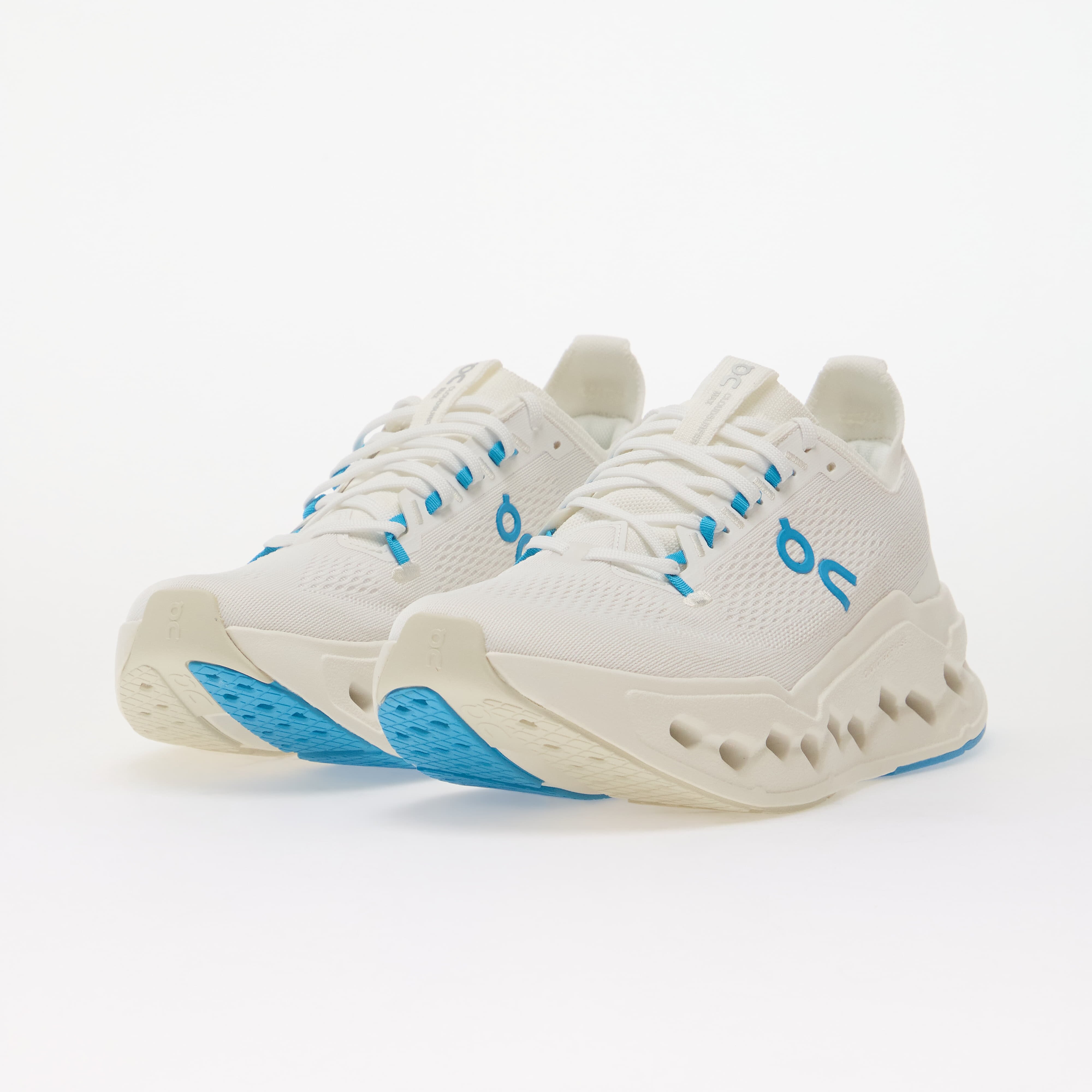 On Сникърси Cloudsurfer Max White/ Ivory