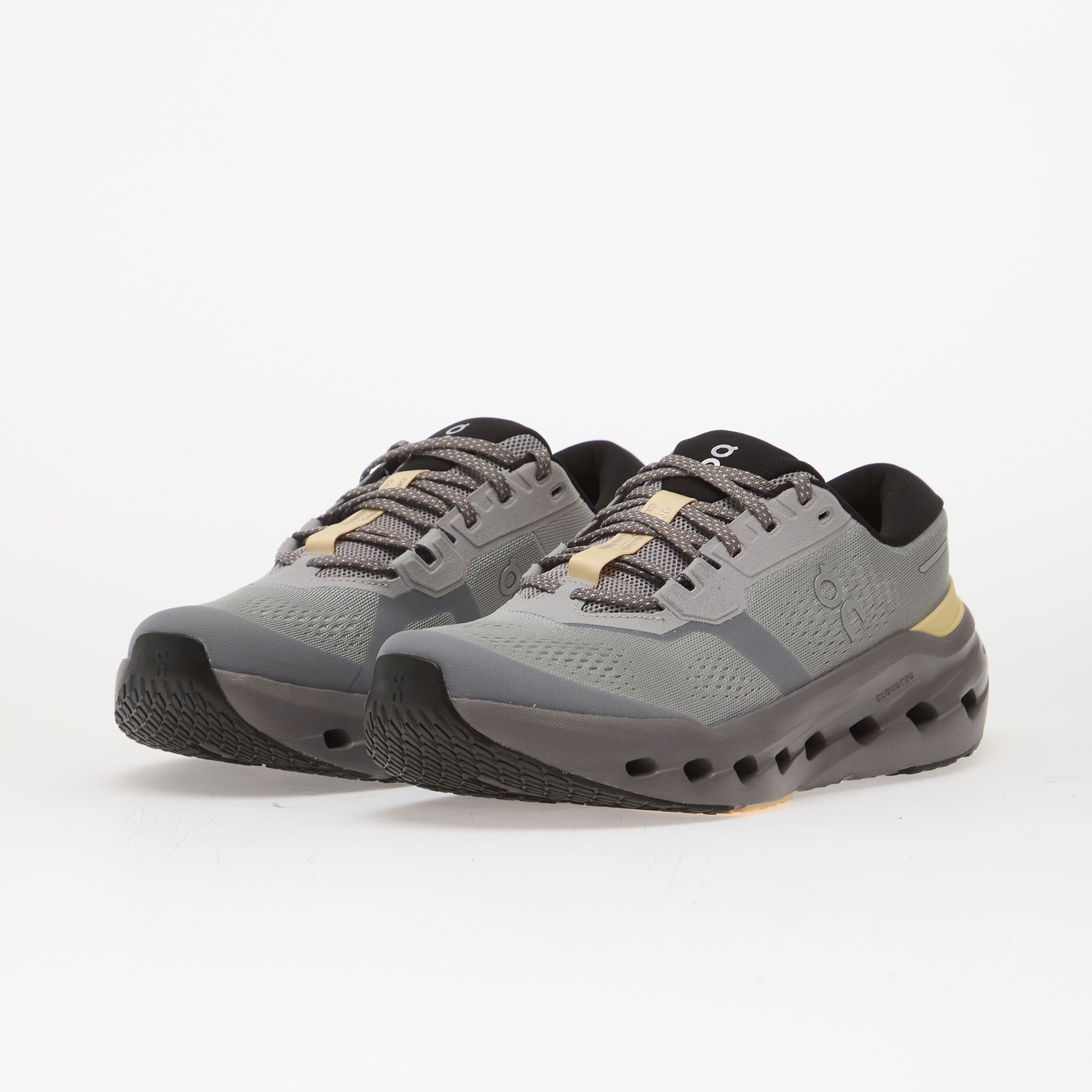 On Сникърси M Cloudrunner 3 Platinum/ Squash