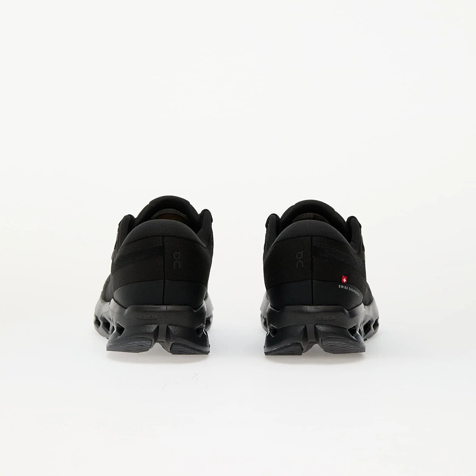 On Сникърси M Cloudsurfer 2 Black/ Black