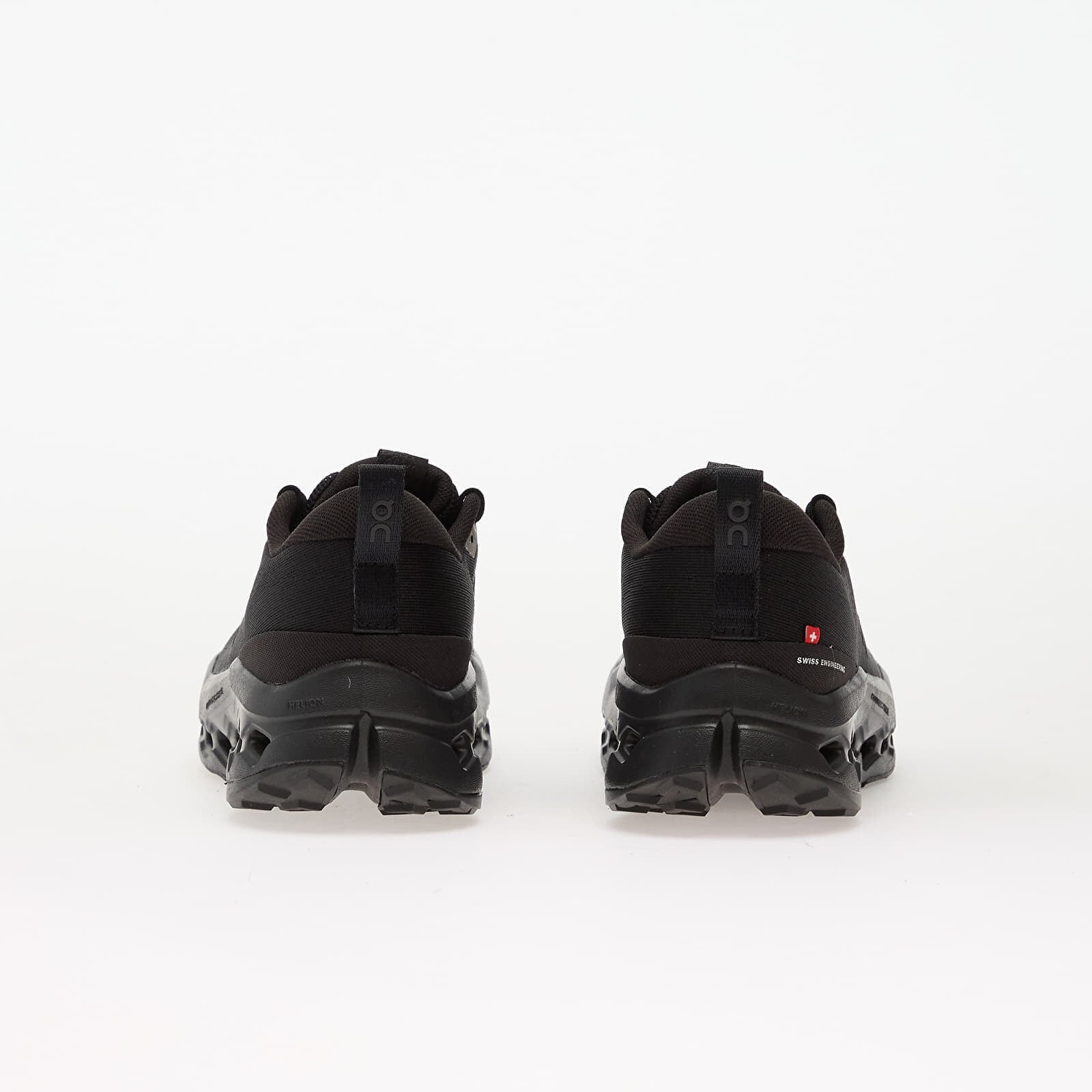 On Сникърси M Cloudsurfer Trail 2 Black/ Eclipse
