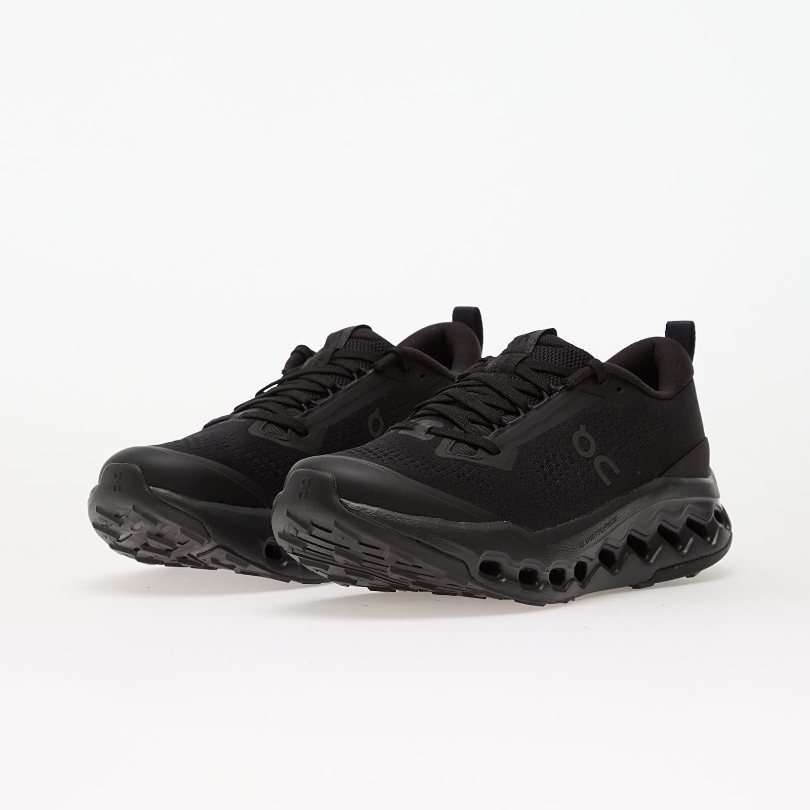 On Сникърси M Cloudsurfer Trail 2 Black/ Eclipse