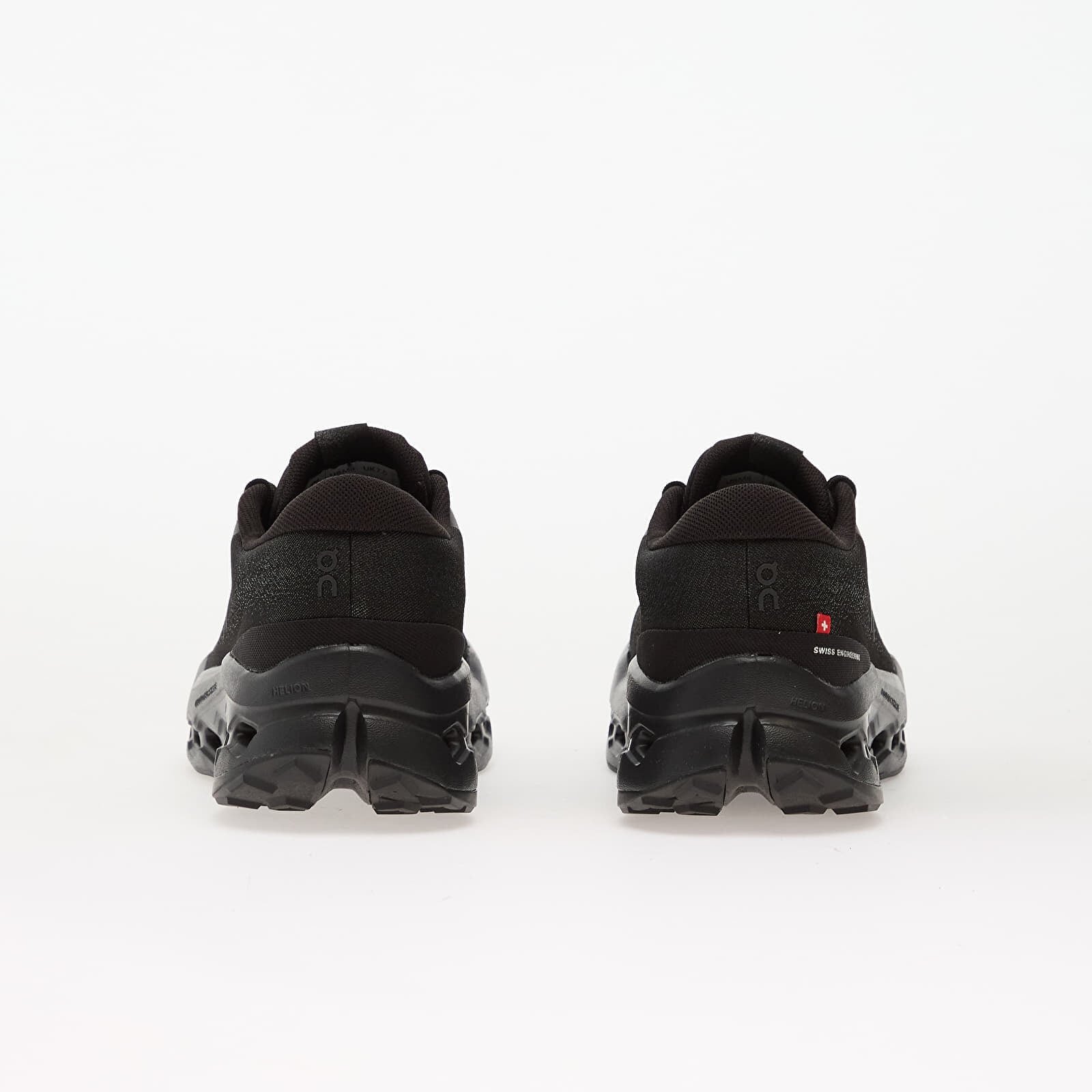 On Сникърси M Cloudsurfer Trail 2 Wp Black/ Black