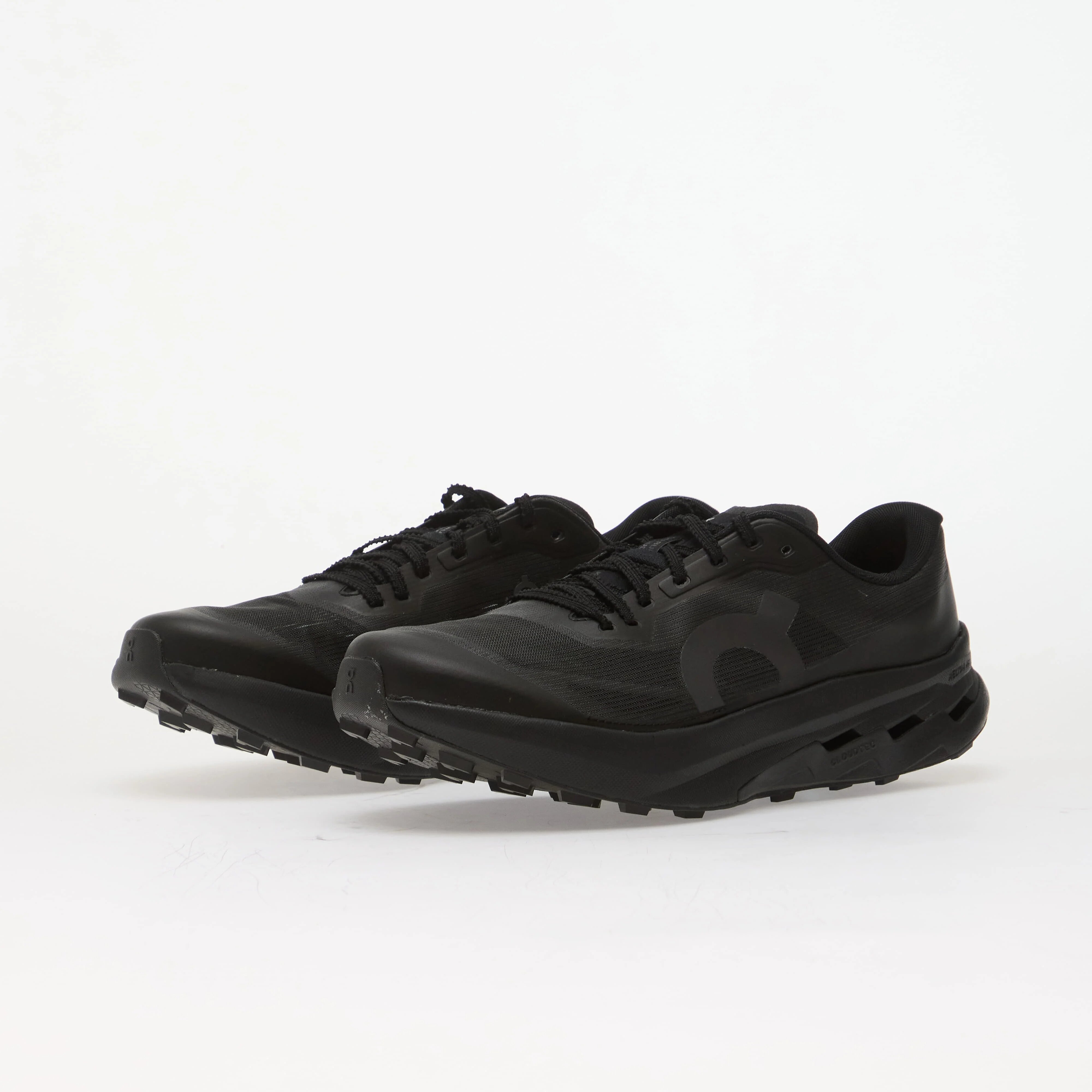 On Сникърси M Cloudultra Peak Black/ Black