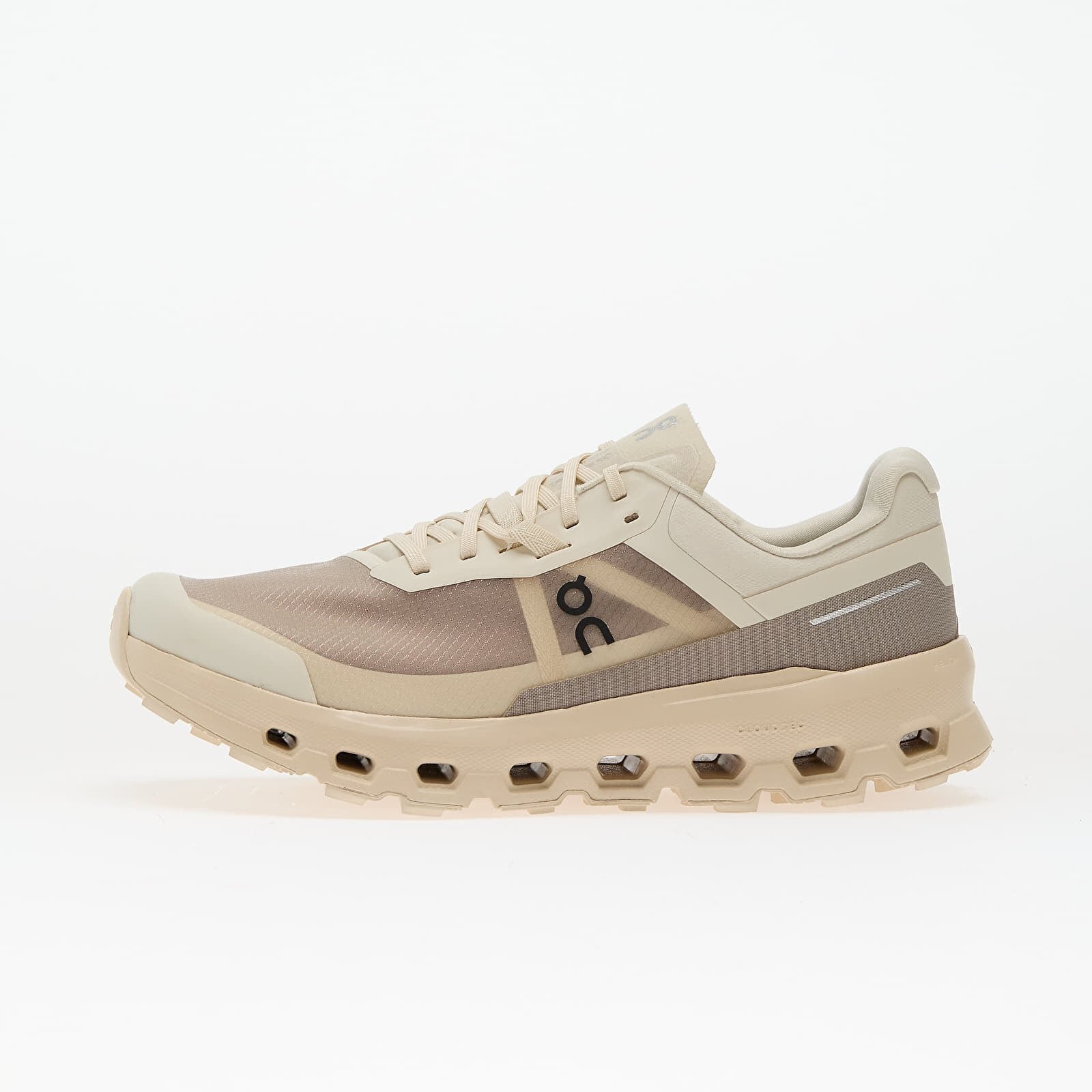 On Сникърси M Cloudvista 2 Cream/ Desert