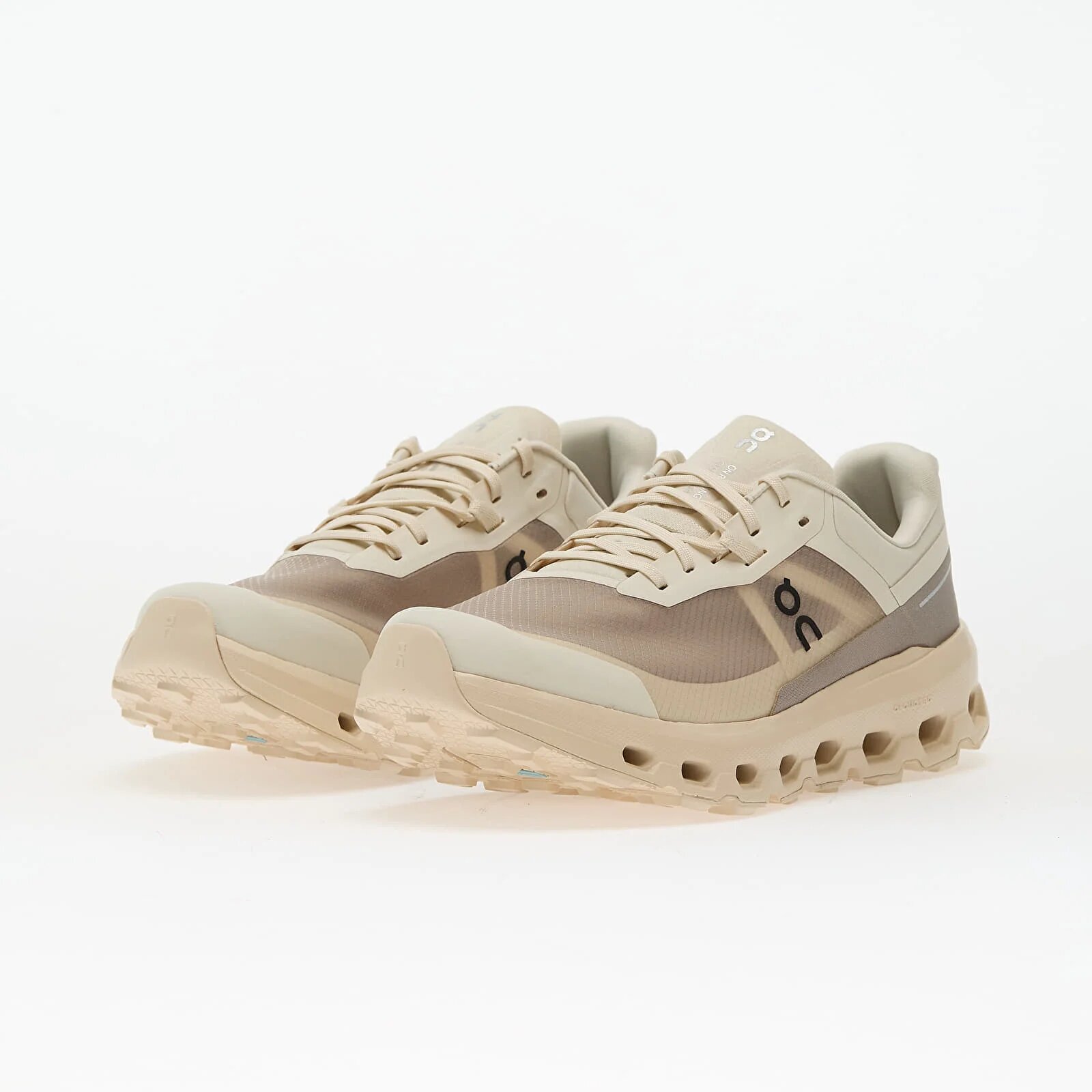 On Сникърси M Cloudvista 2 Cream/ Desert