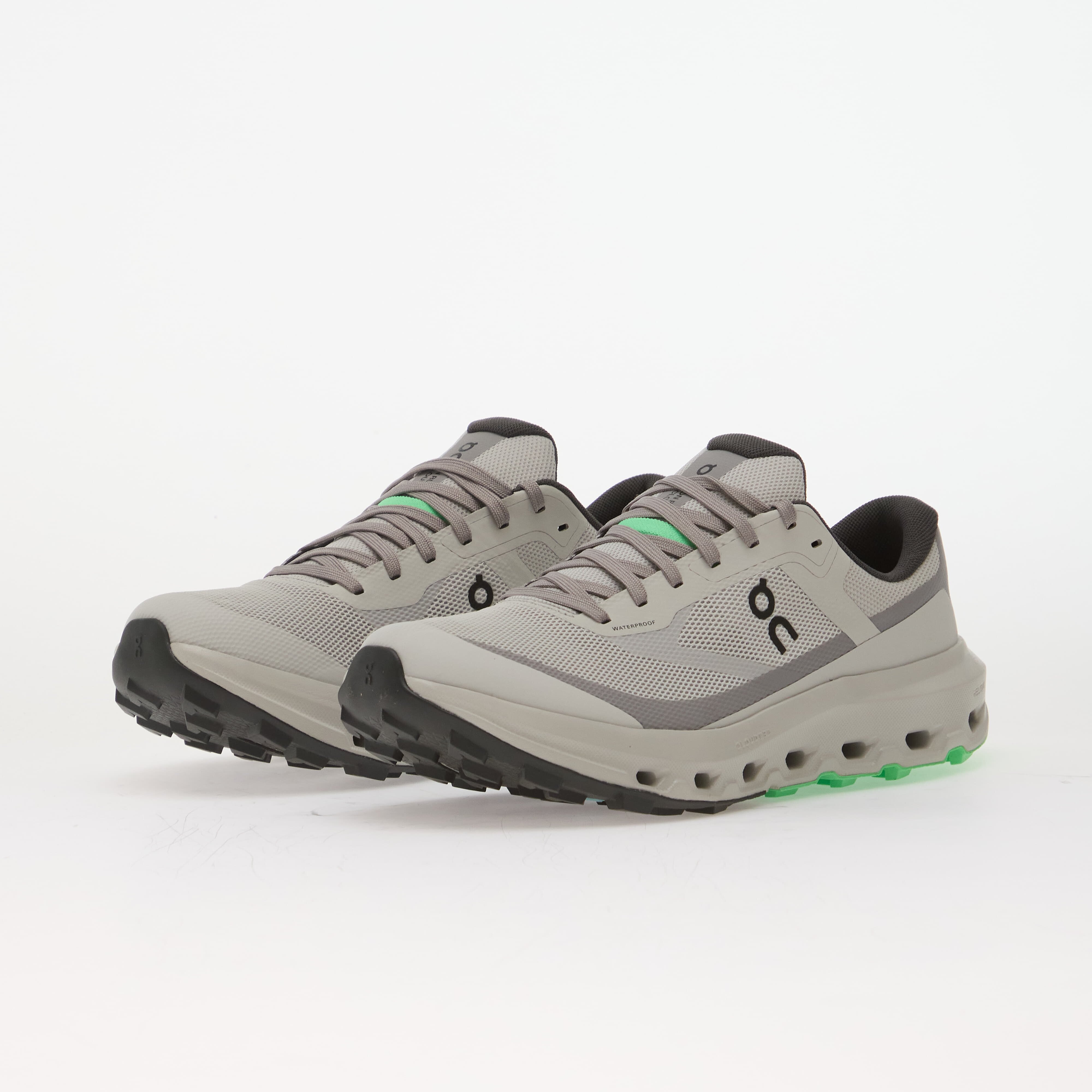 On Сникърси M Cloudvista 3 Waterproof Silver/ Ore