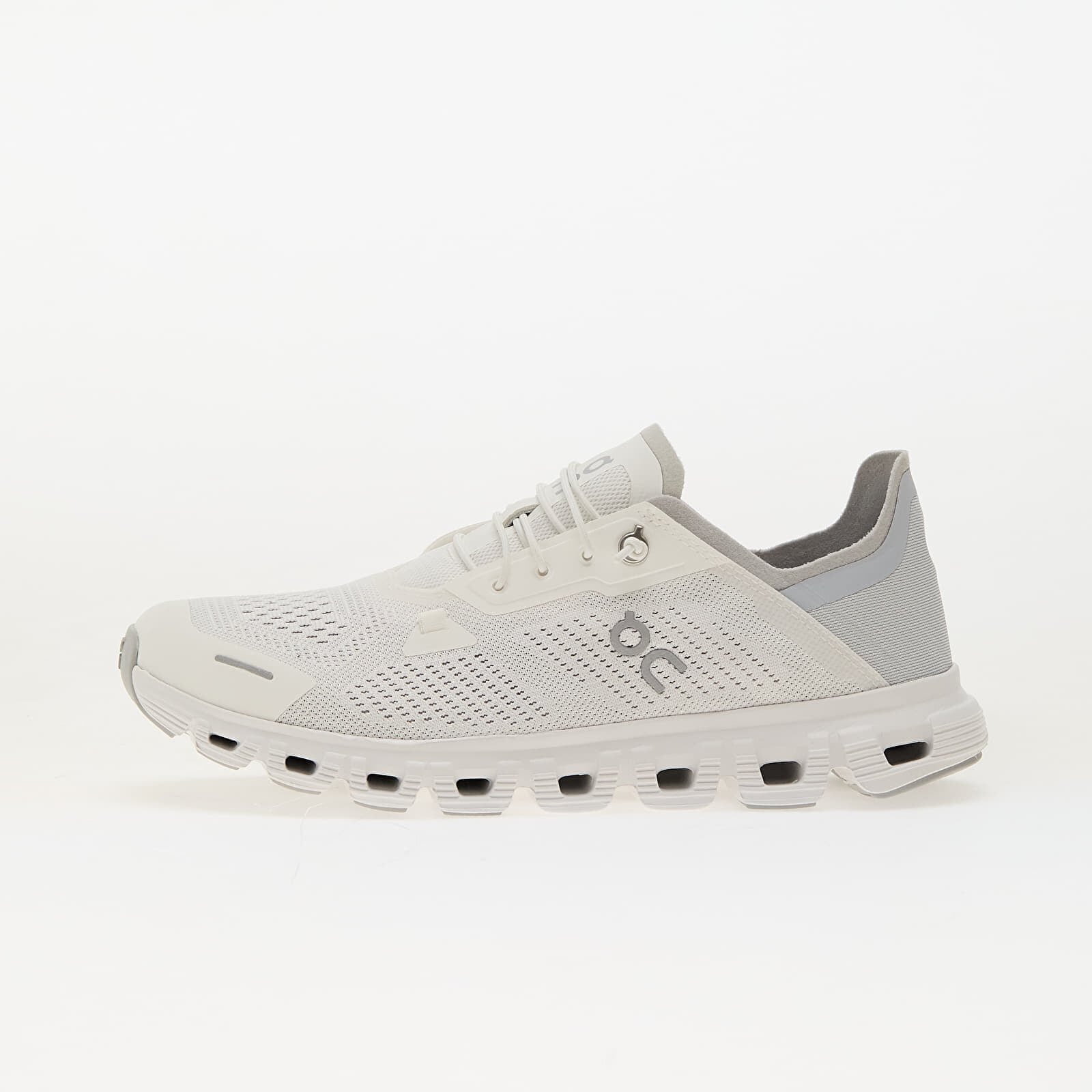 On Сникърси W Cloud 6 Coast White/ Glacier