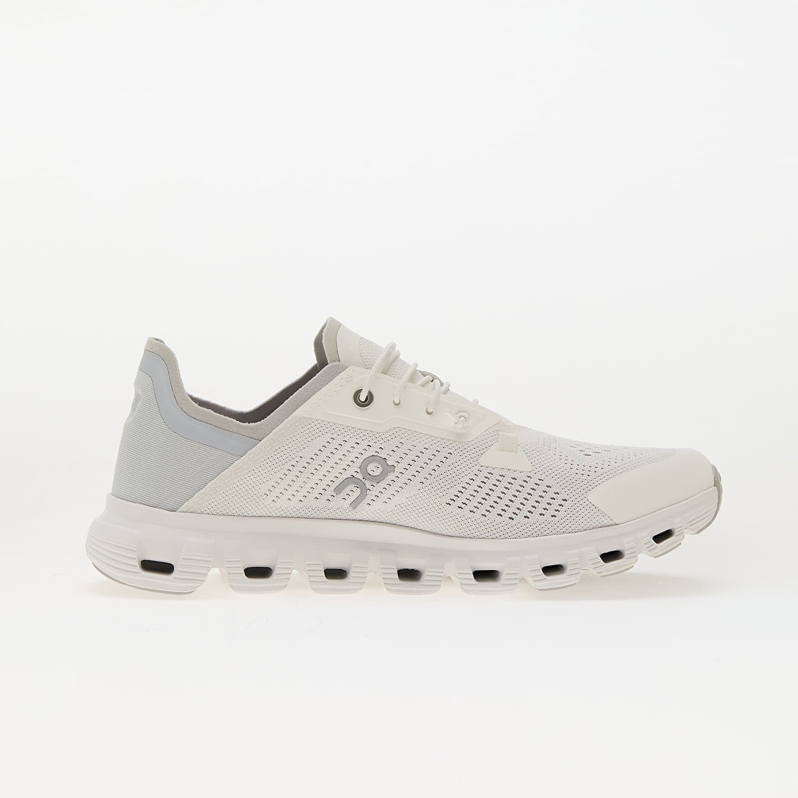 On Сникърси W Cloud 6 Coast White/ Glacier