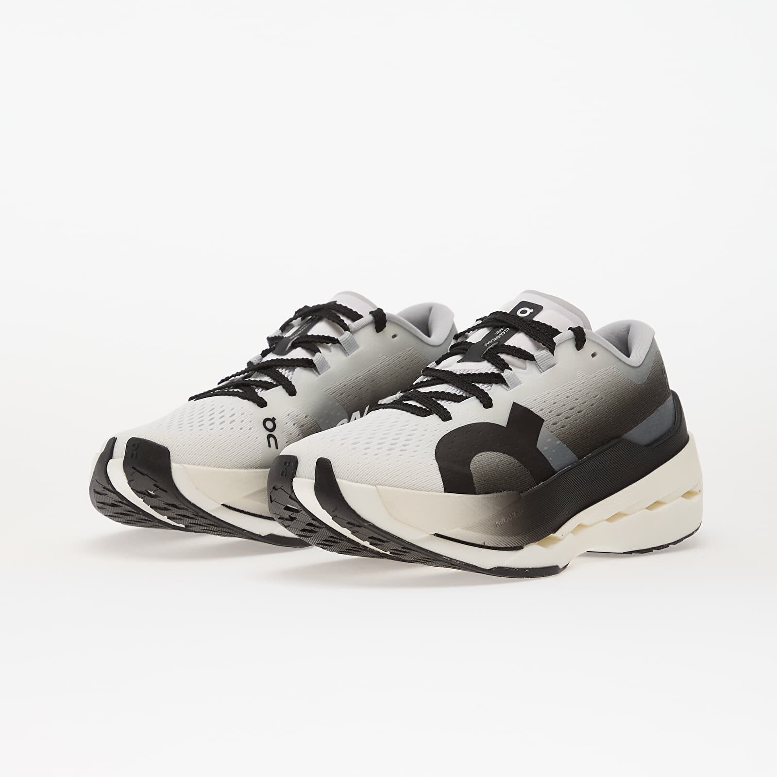 On Сникърси W Cloudboom Max White/ Black