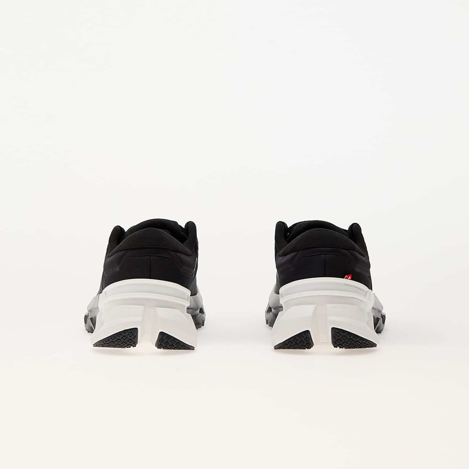 On Сникърси W Cloudflyer 5 Black/ White
