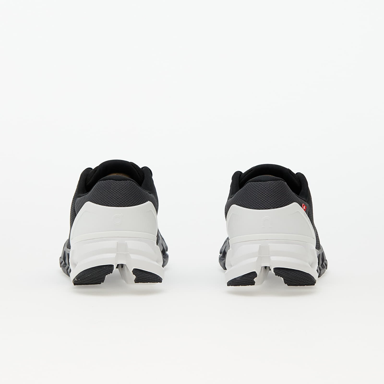 On Сникърси W Cloudflyer Black/ White