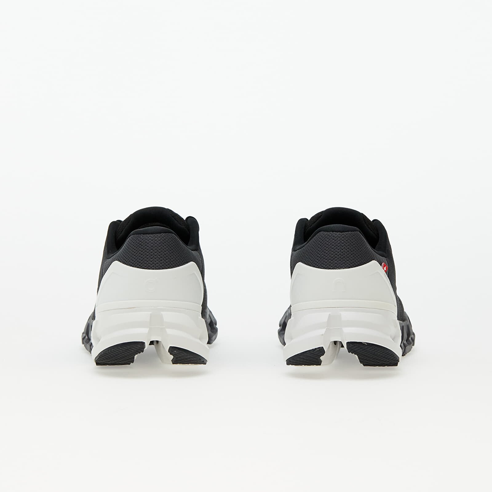 On Сникърси W Cloudflyer Wide Black/ White