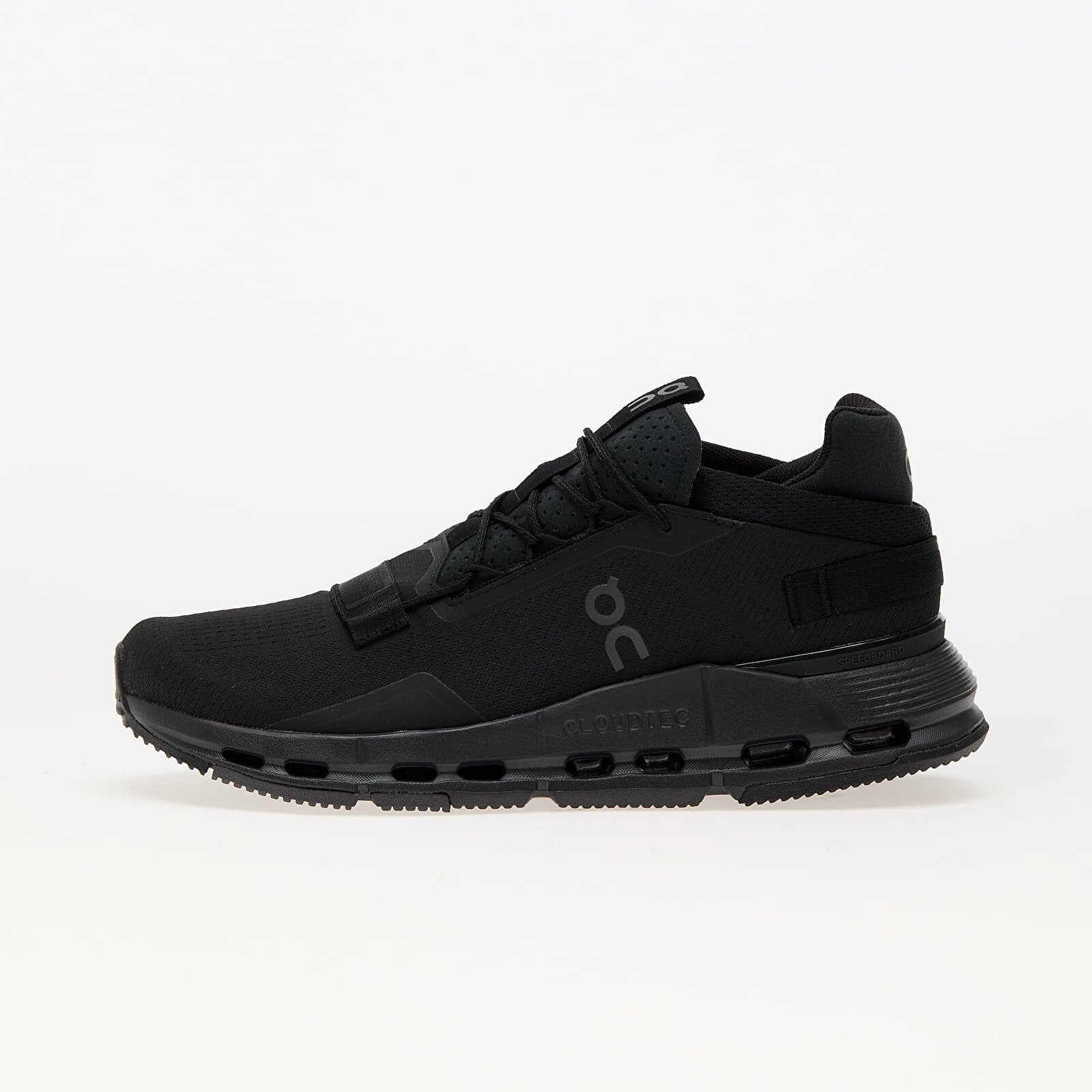 On Сникърси W Cloudnova 2 All Black