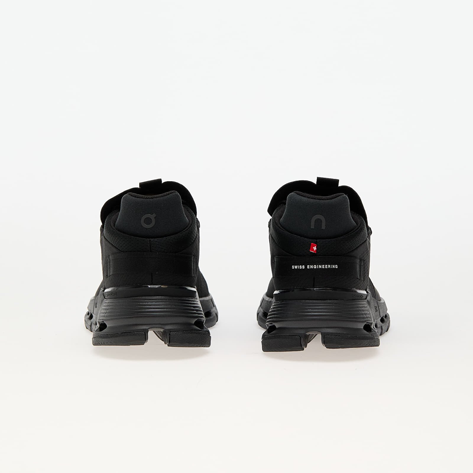 On Сникърси W Cloudnova 2 All Black