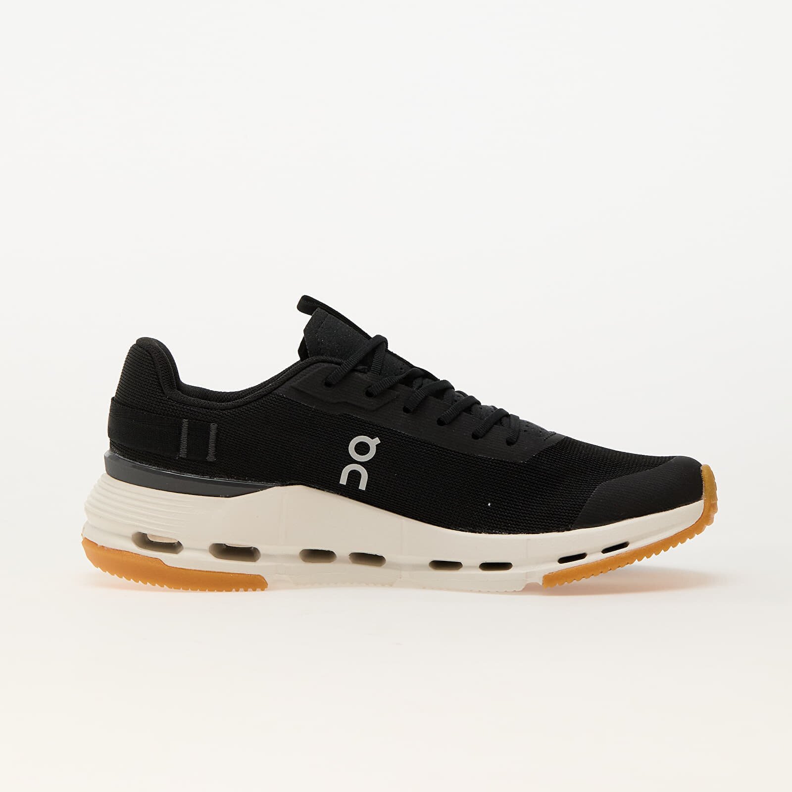 On Сникърси W Cloudnova Form 2 Black/ Ivory