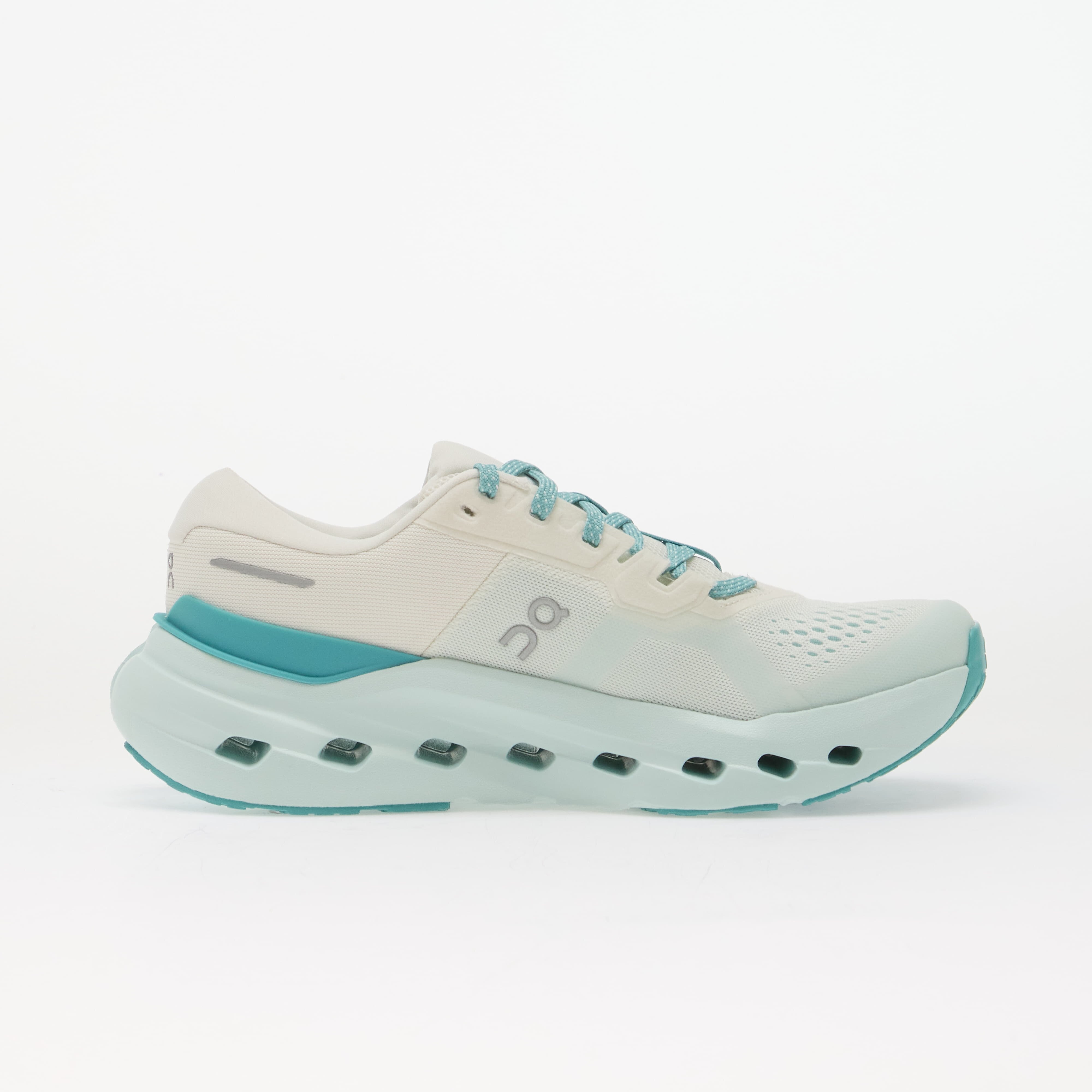 On Сникърси W Cloudrunner 3 Ivory/ Aquamarine