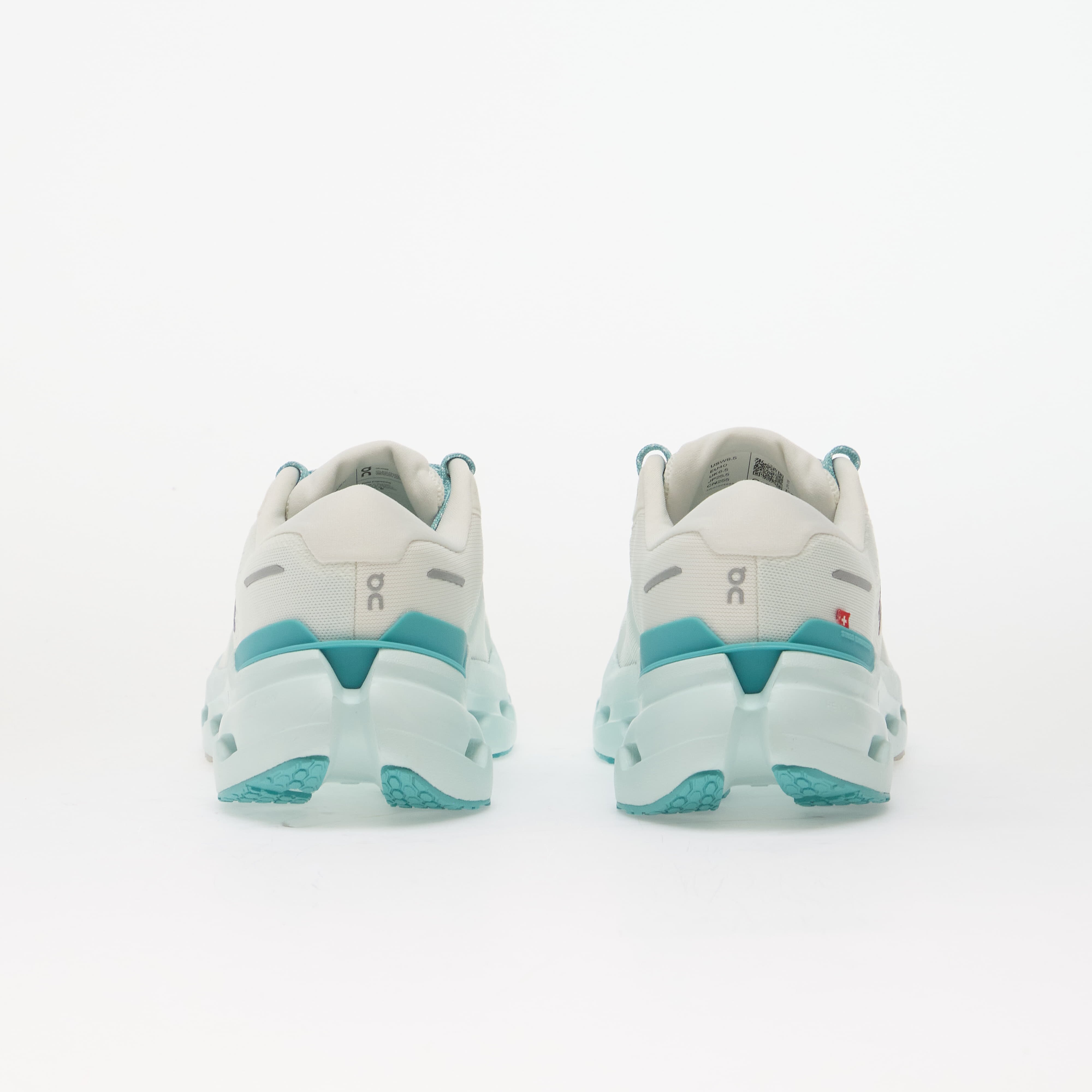 On Сникърси W Cloudrunner 3 Ivory/ Aquamarine