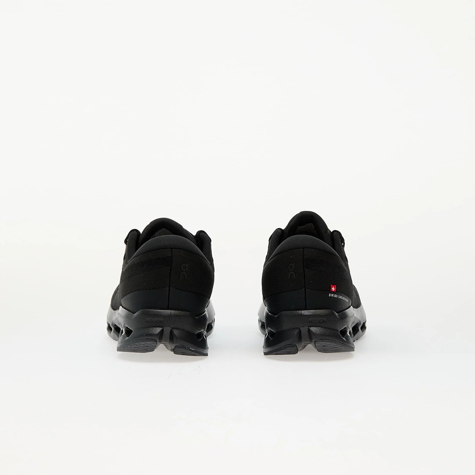 On Сникърси W Cloudsurfer 2 Black/ Black
