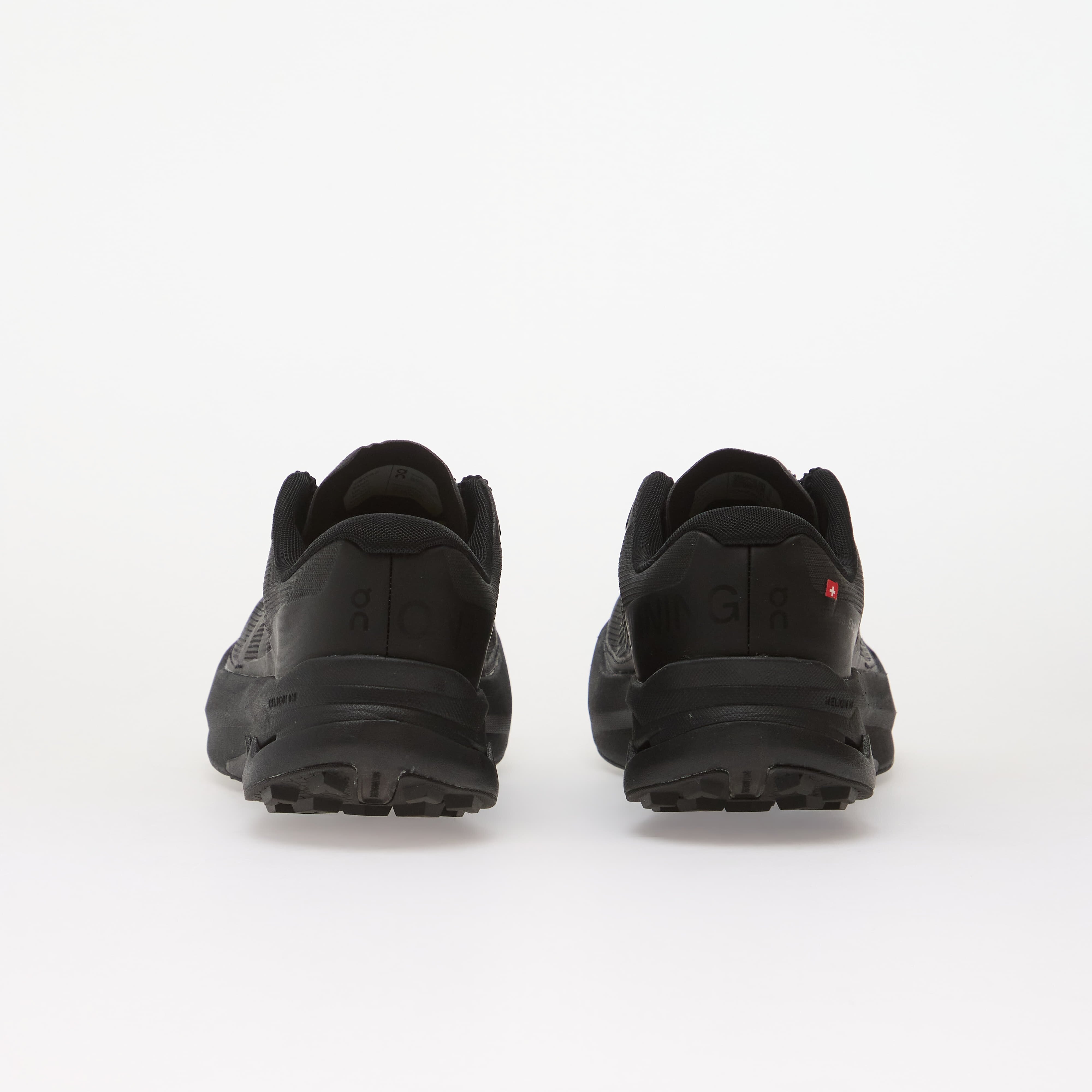 On Сникърси W Cloudultra Peak Black/ Black