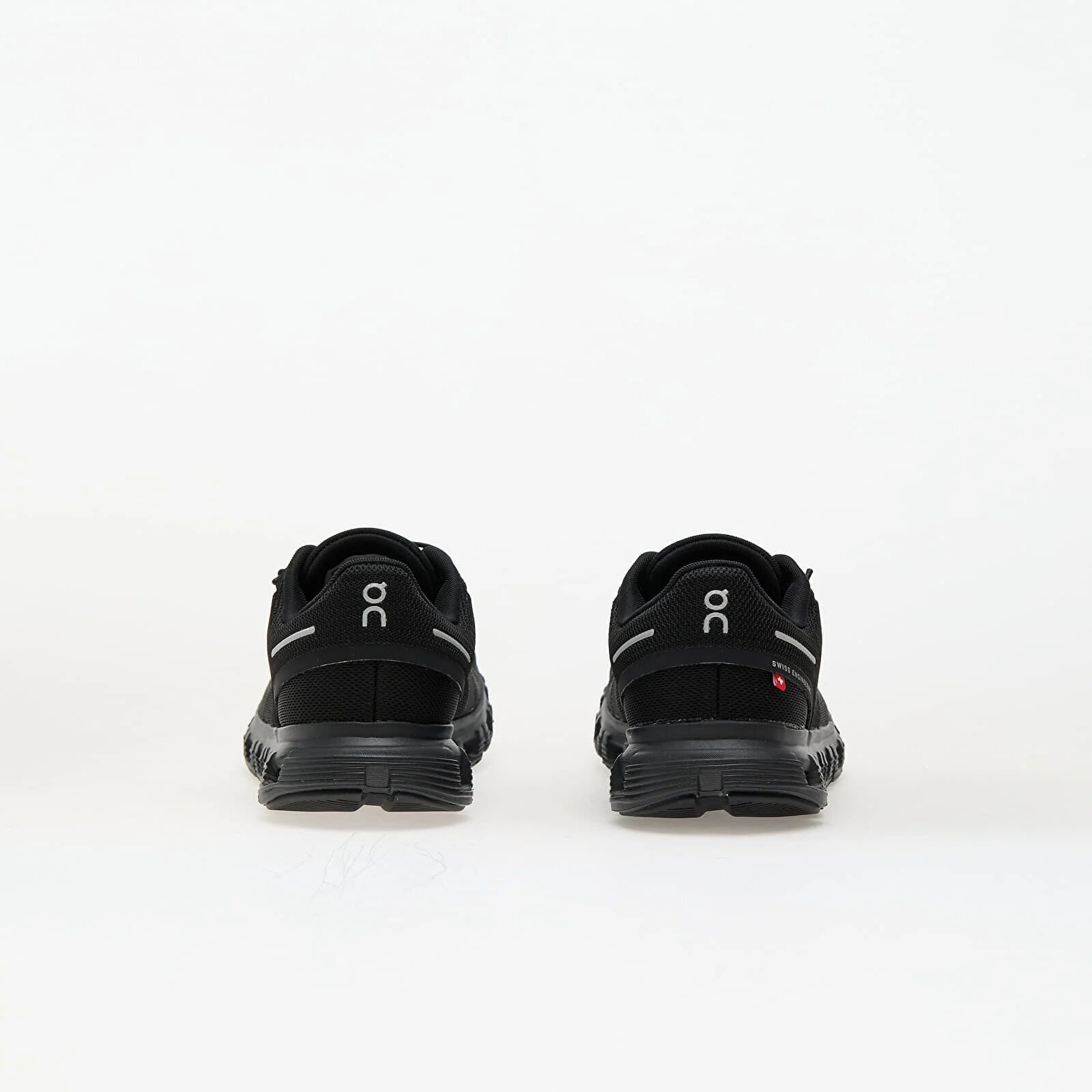 On W Cloud 6 Black/ Black