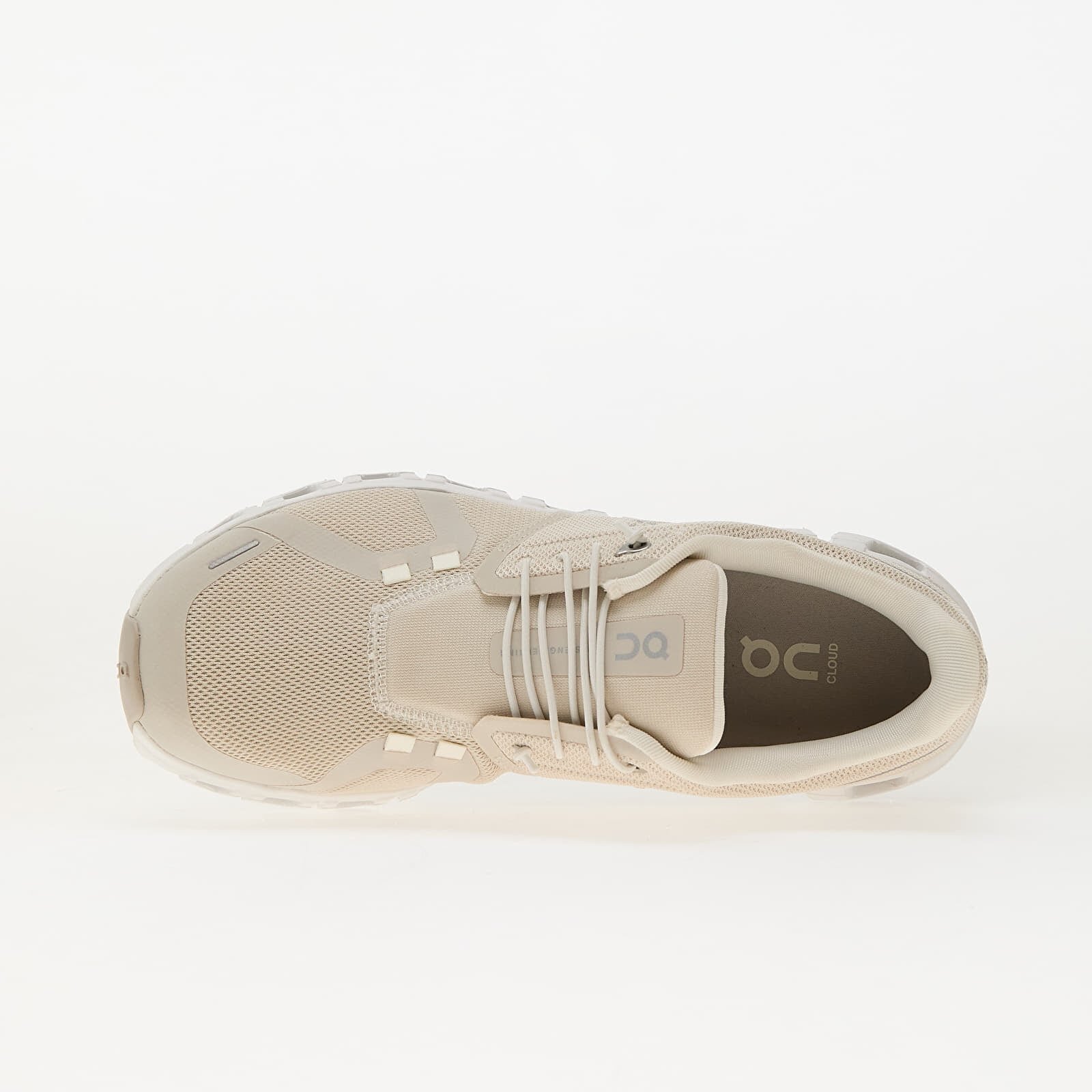 On W Cloud 6 Pearl/ White