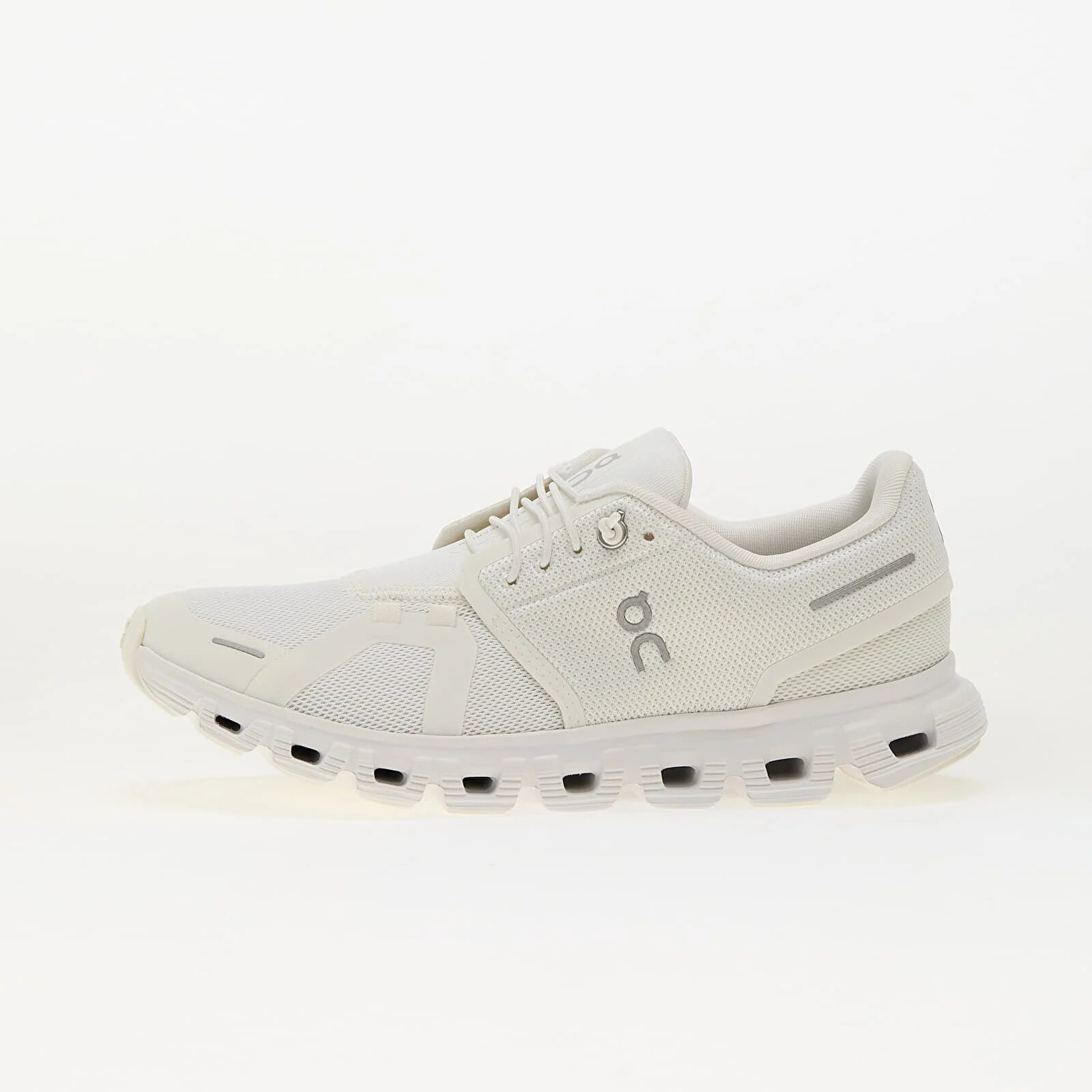 On W Cloud 6 White/ White
