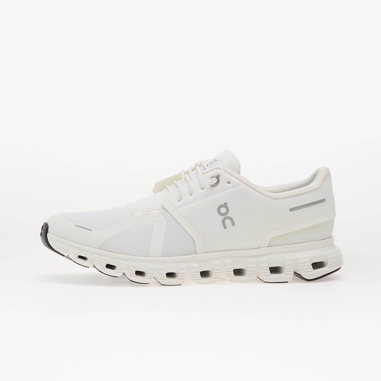 On W Cloud 6 Wide White/ White