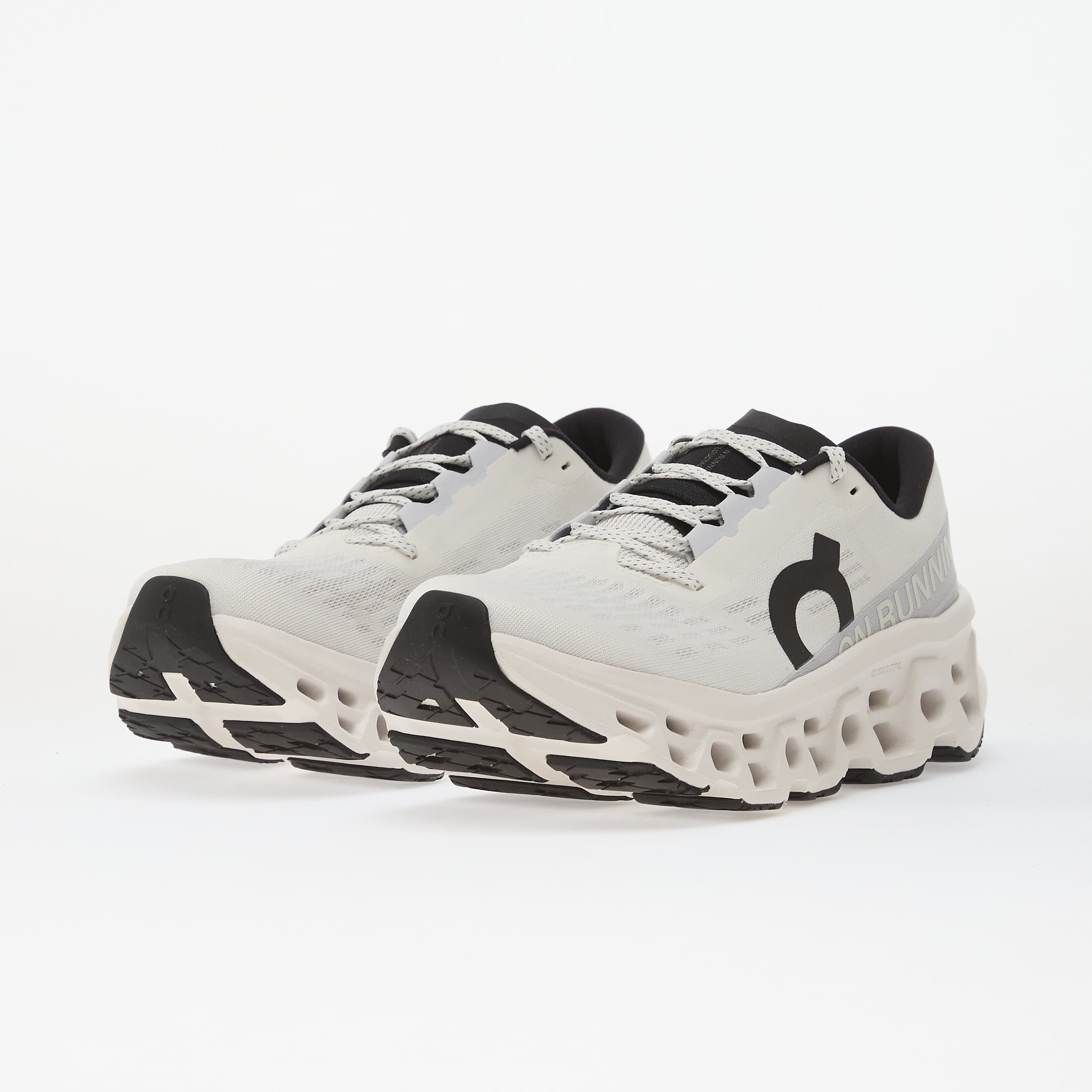 On W Cloudmster 3 White/ White