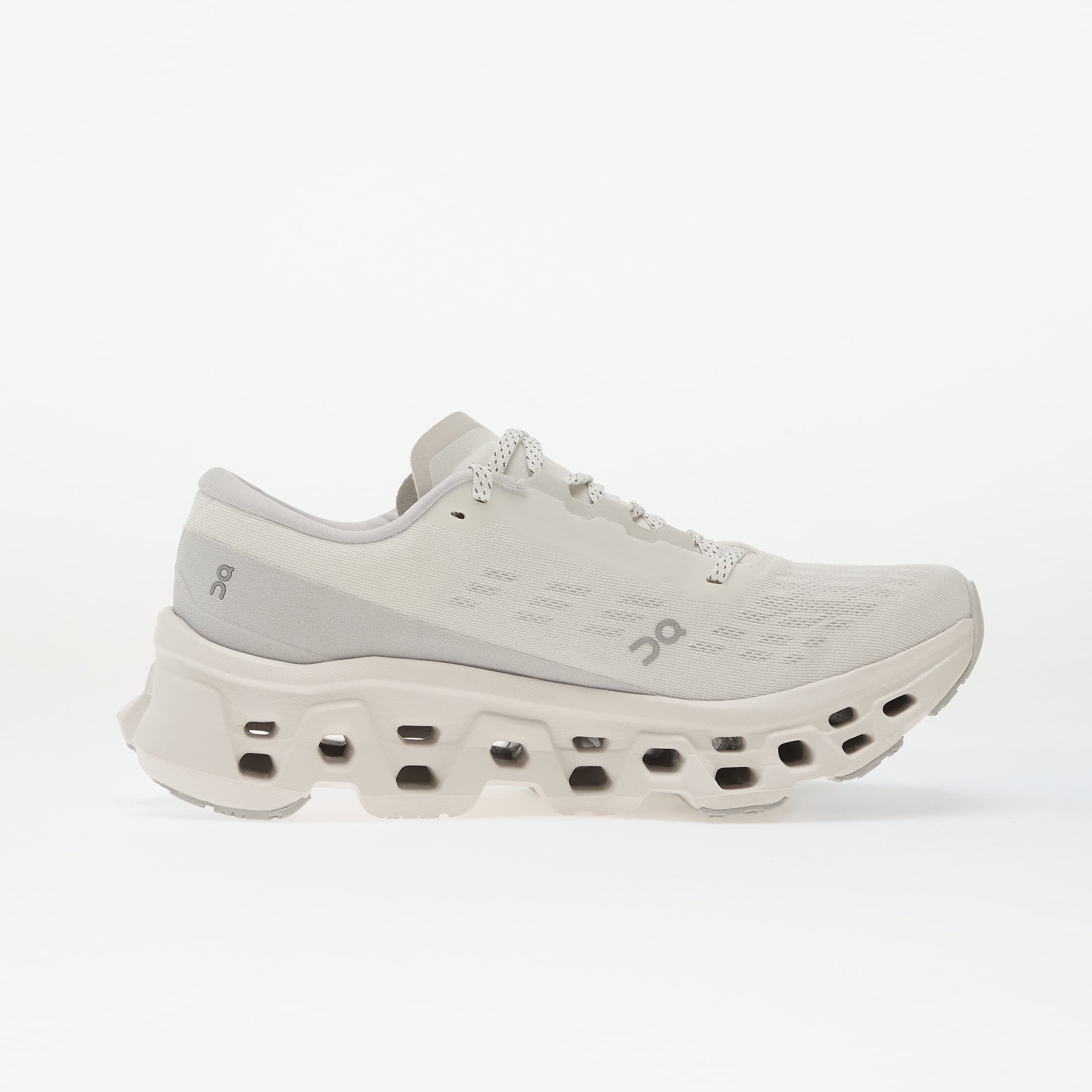 On W Cloudmster 3 White/ Wolf
