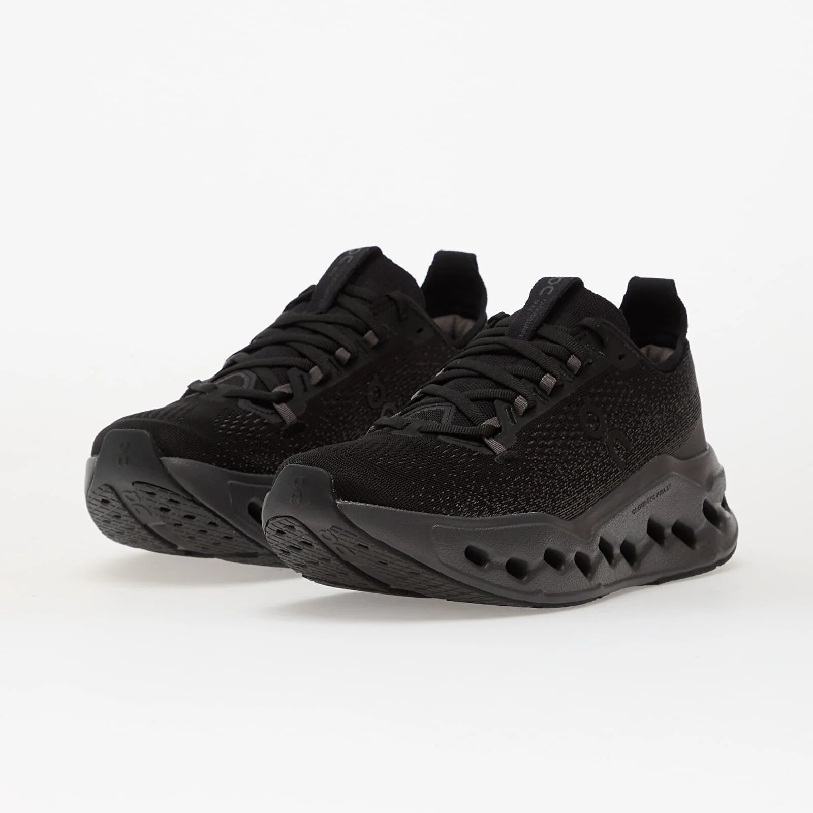 On W Cloudsurfer Max Black/ Eclipse