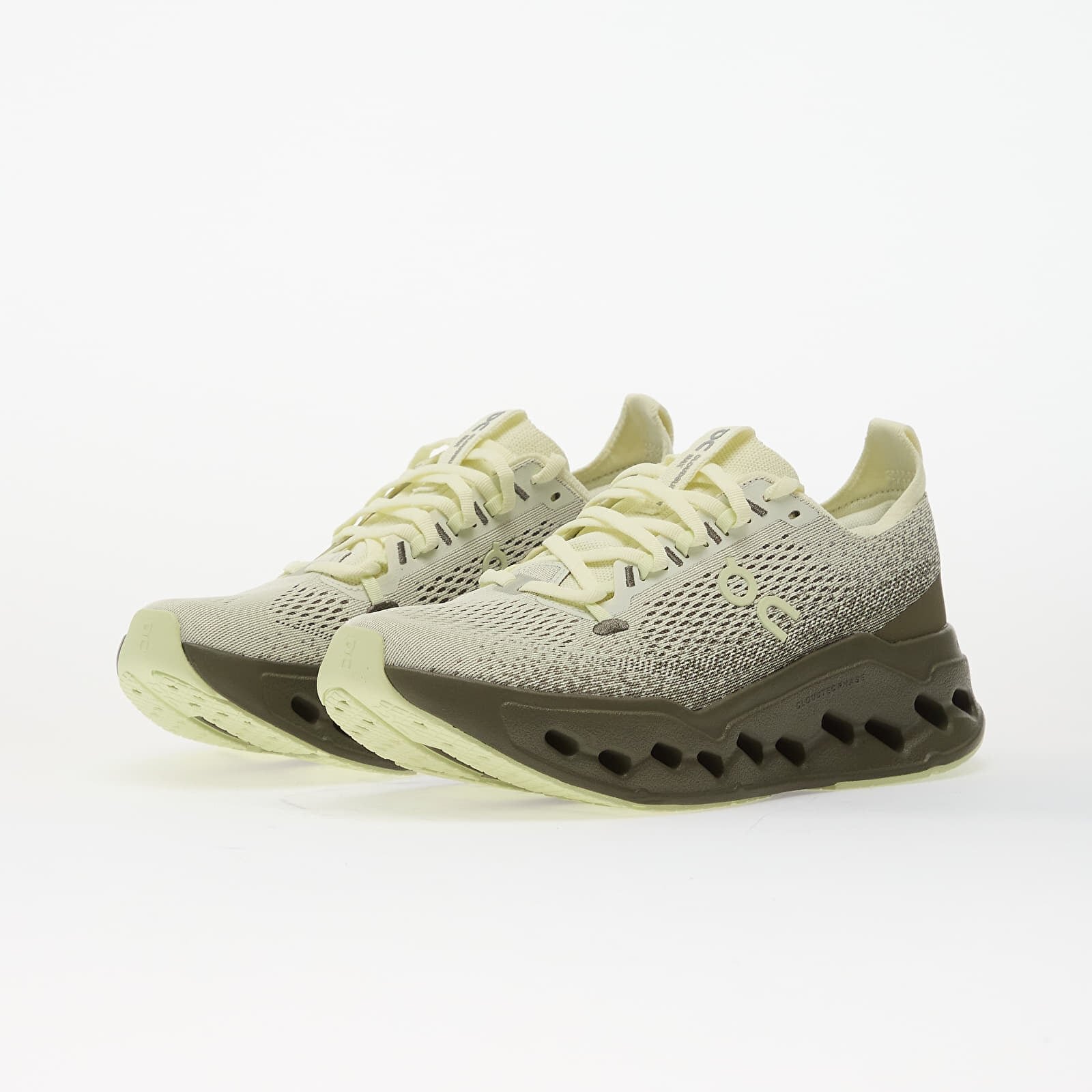 On W Cloudsurfer Max Seedling/ Olive