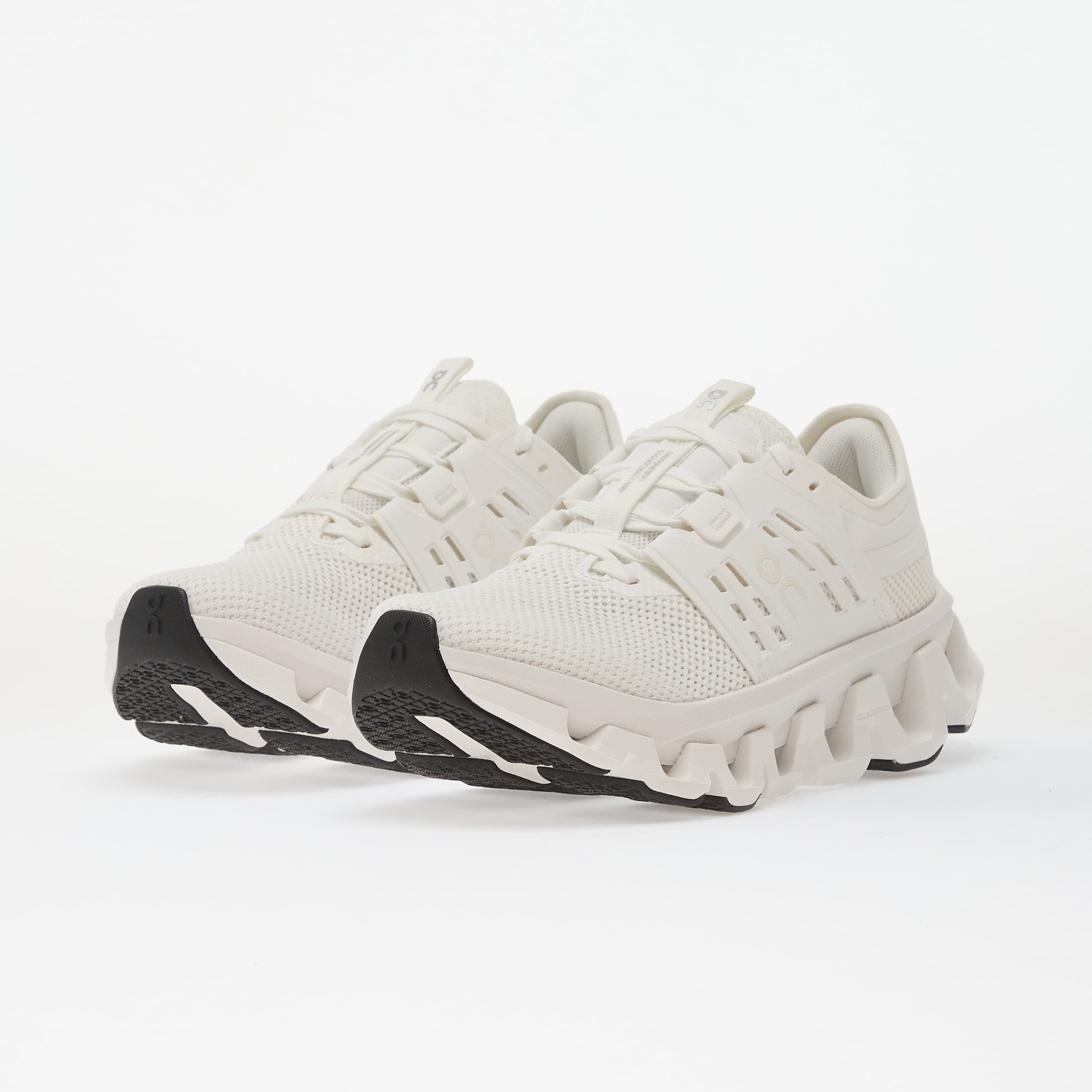 On W Cloudswift Amp White/ White