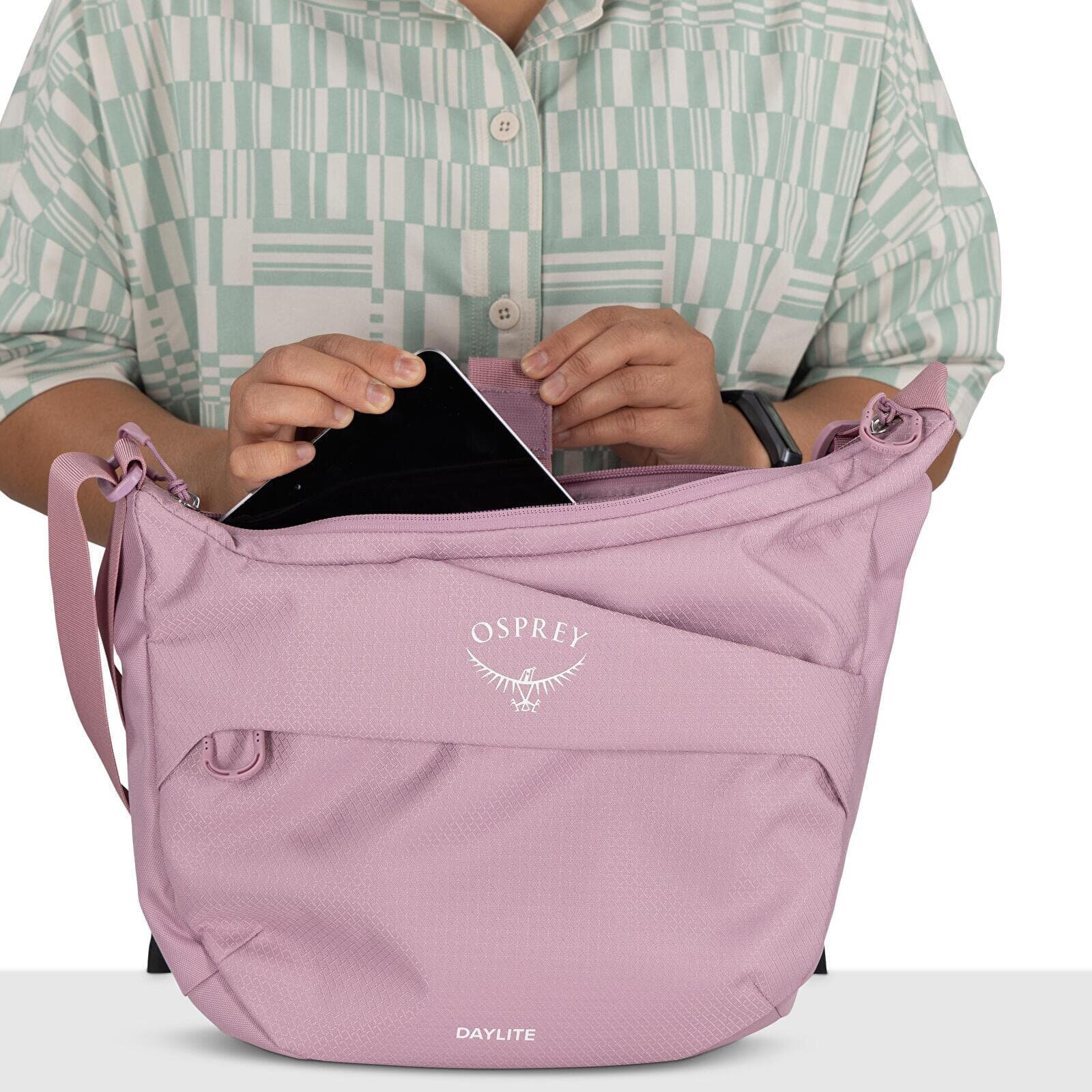 Osprey Чанта Daylite Crossbody Pouch Iris Pink