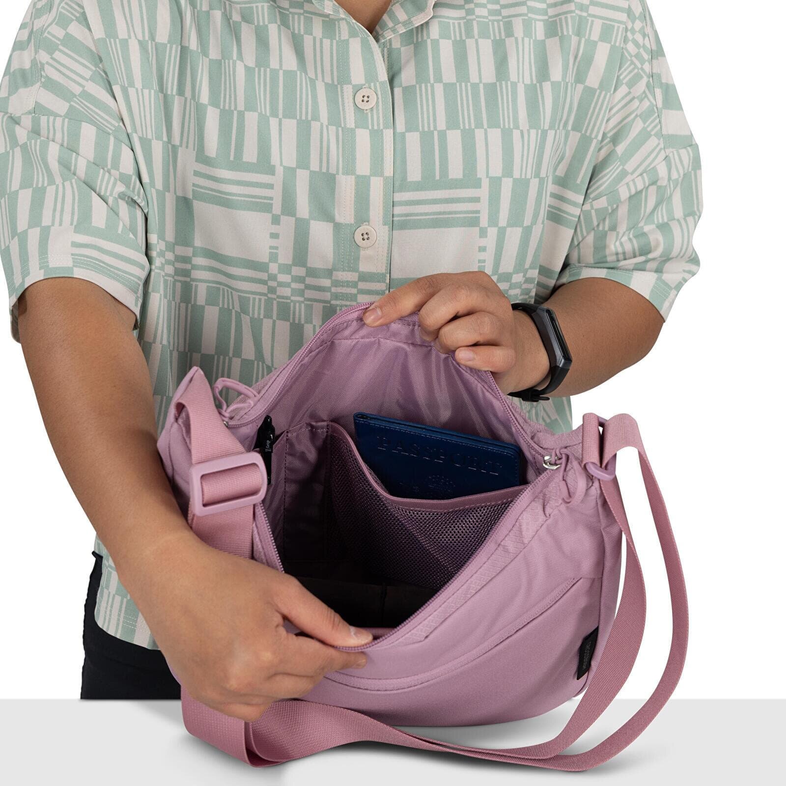 Osprey Чанта Daylite Crossbody Pouch Iris Pink