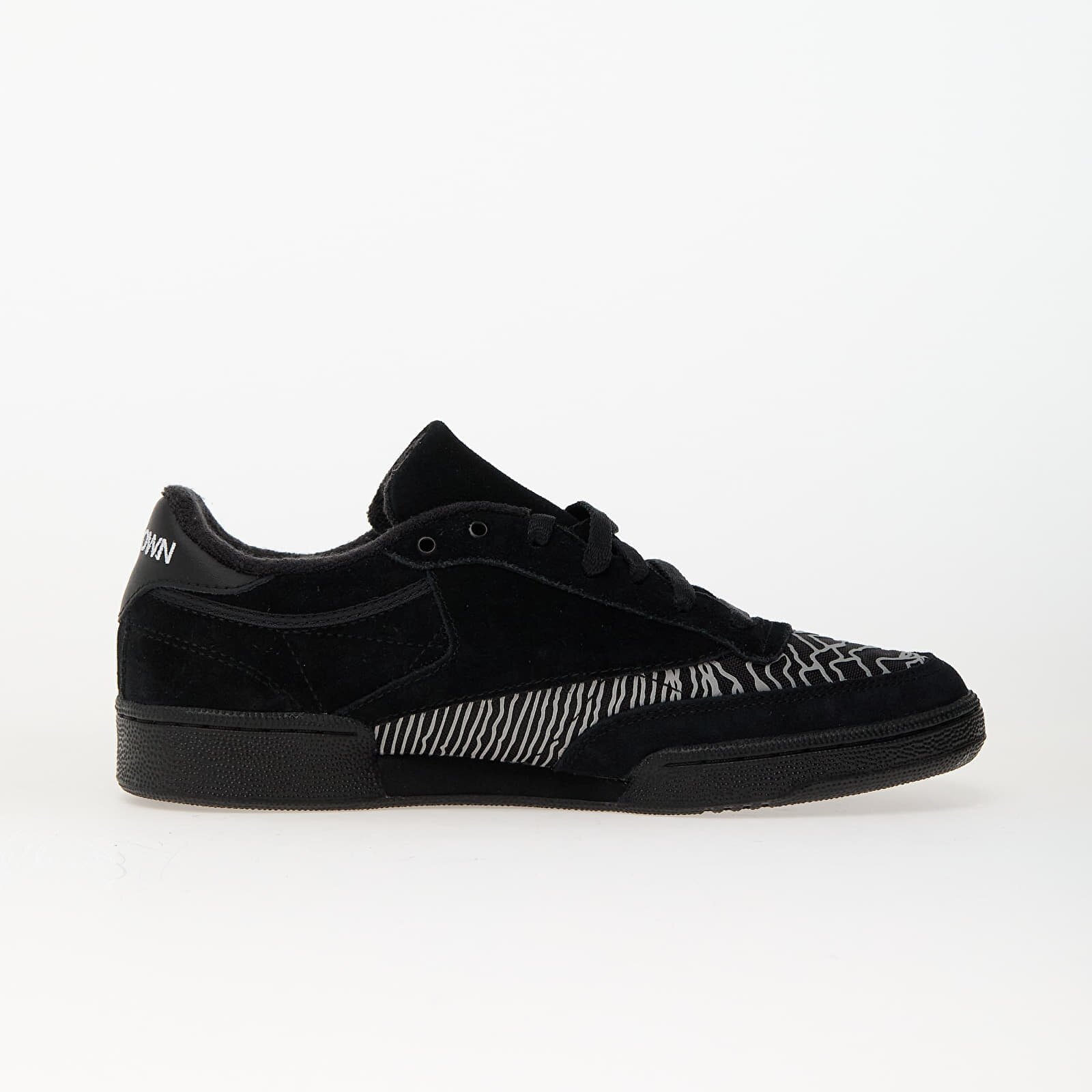 PLEASURES Сникърси x Joy Divison Reebok Club C Black