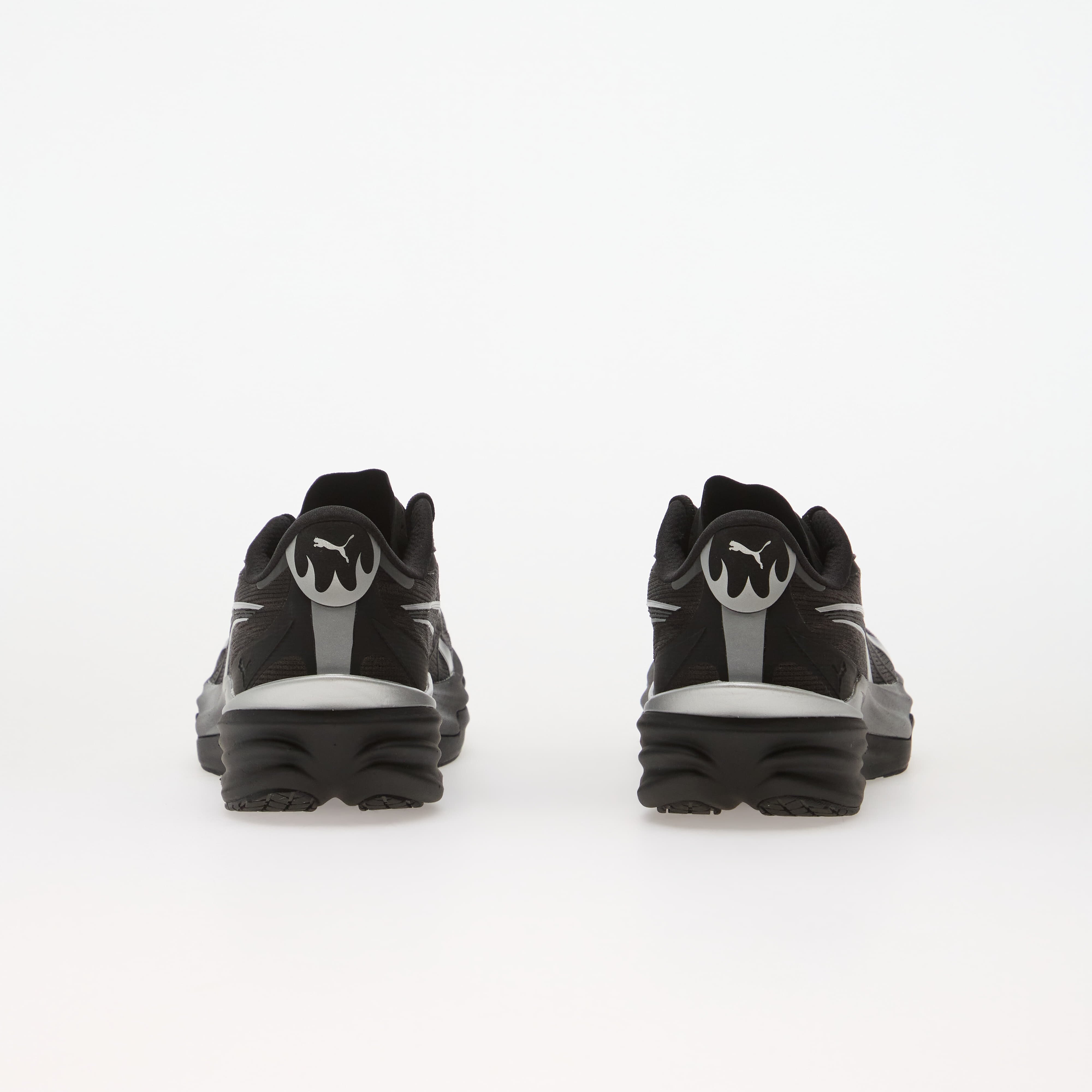 Puma Сникърси Deviate Nitro 4 Brightstride Black/ Silver