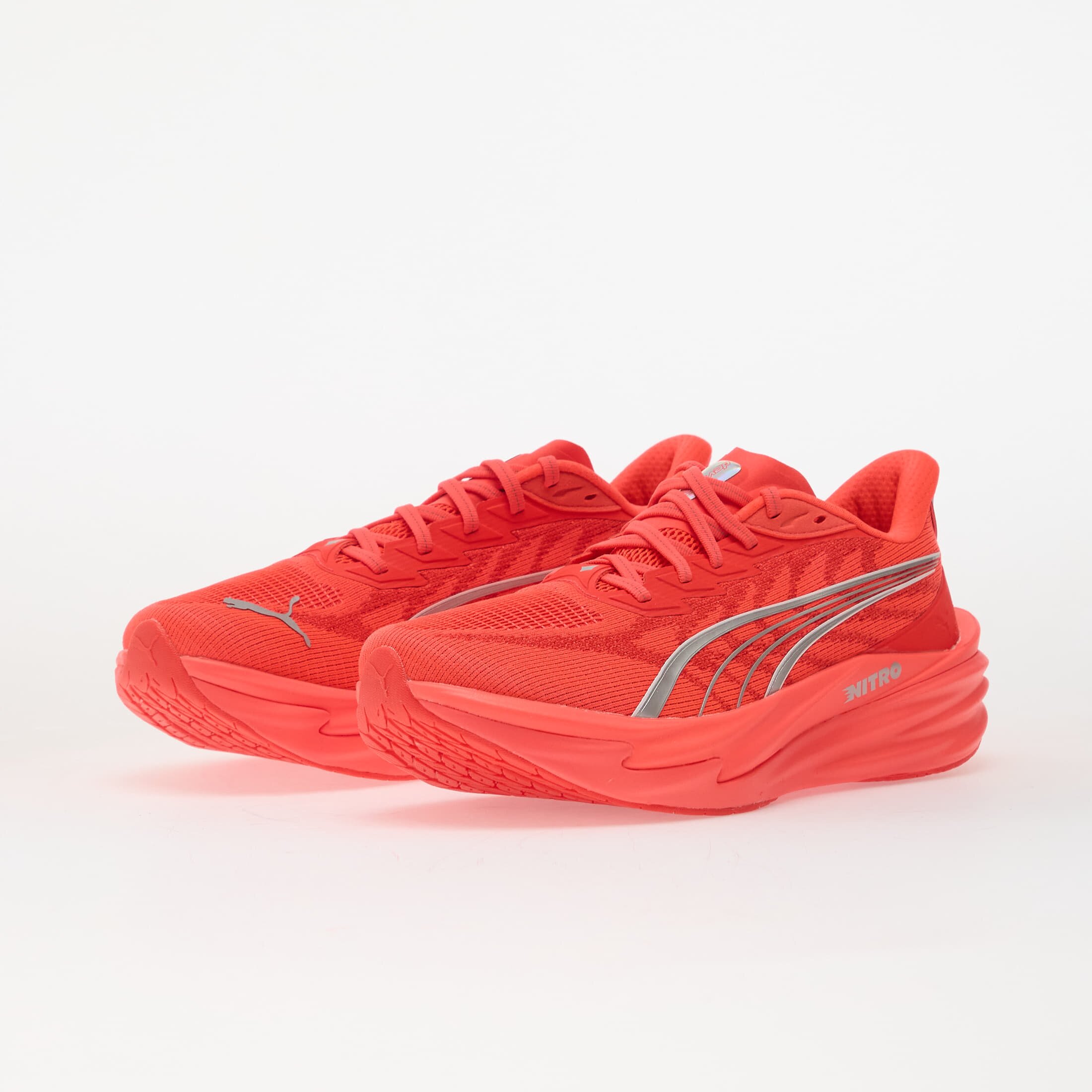 Puma Сникърси Deviate Nitro 4 Wns Ultra Red/ Silver
