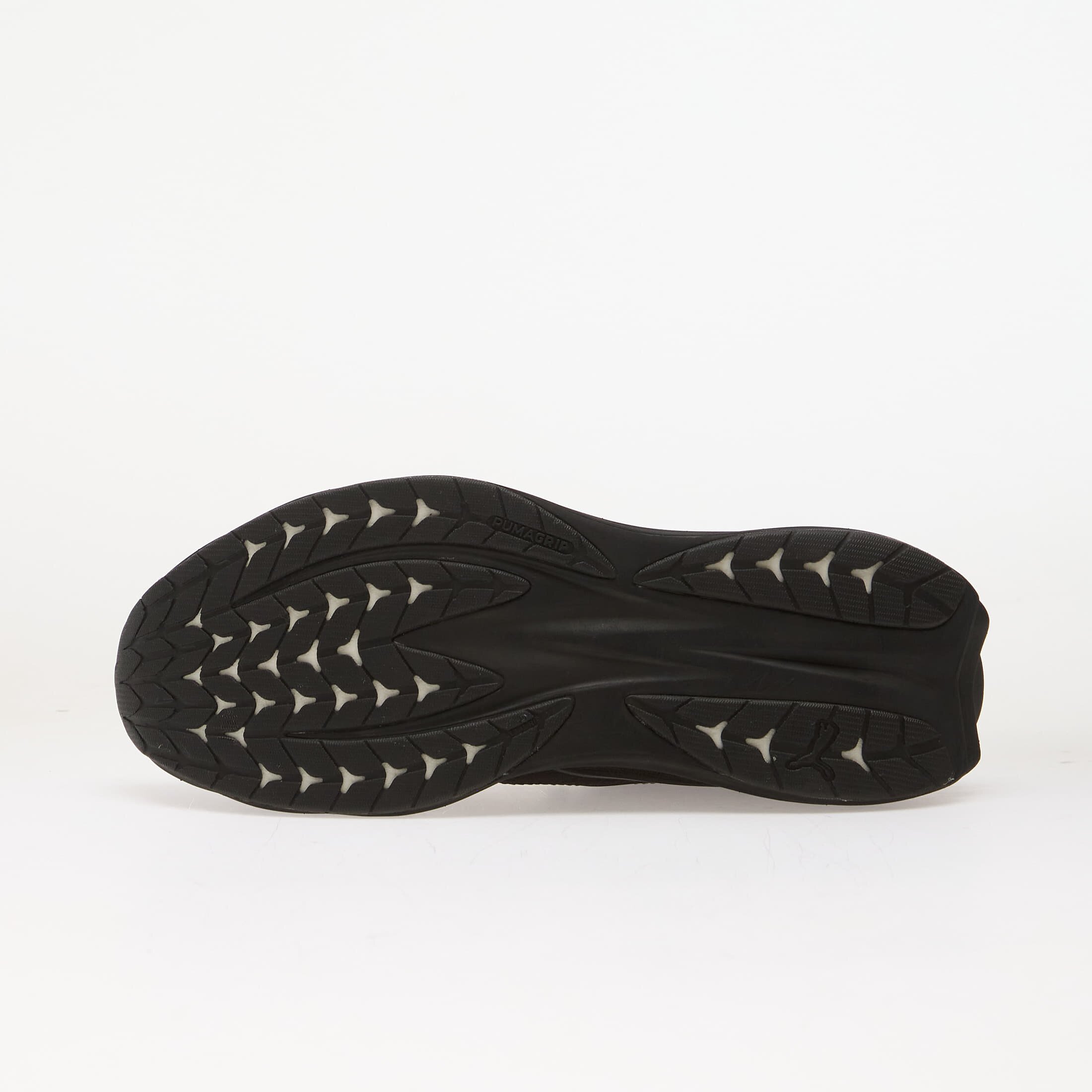 Puma Сникърси Deviate Pure Nitro Black/ Flat Dark Gray