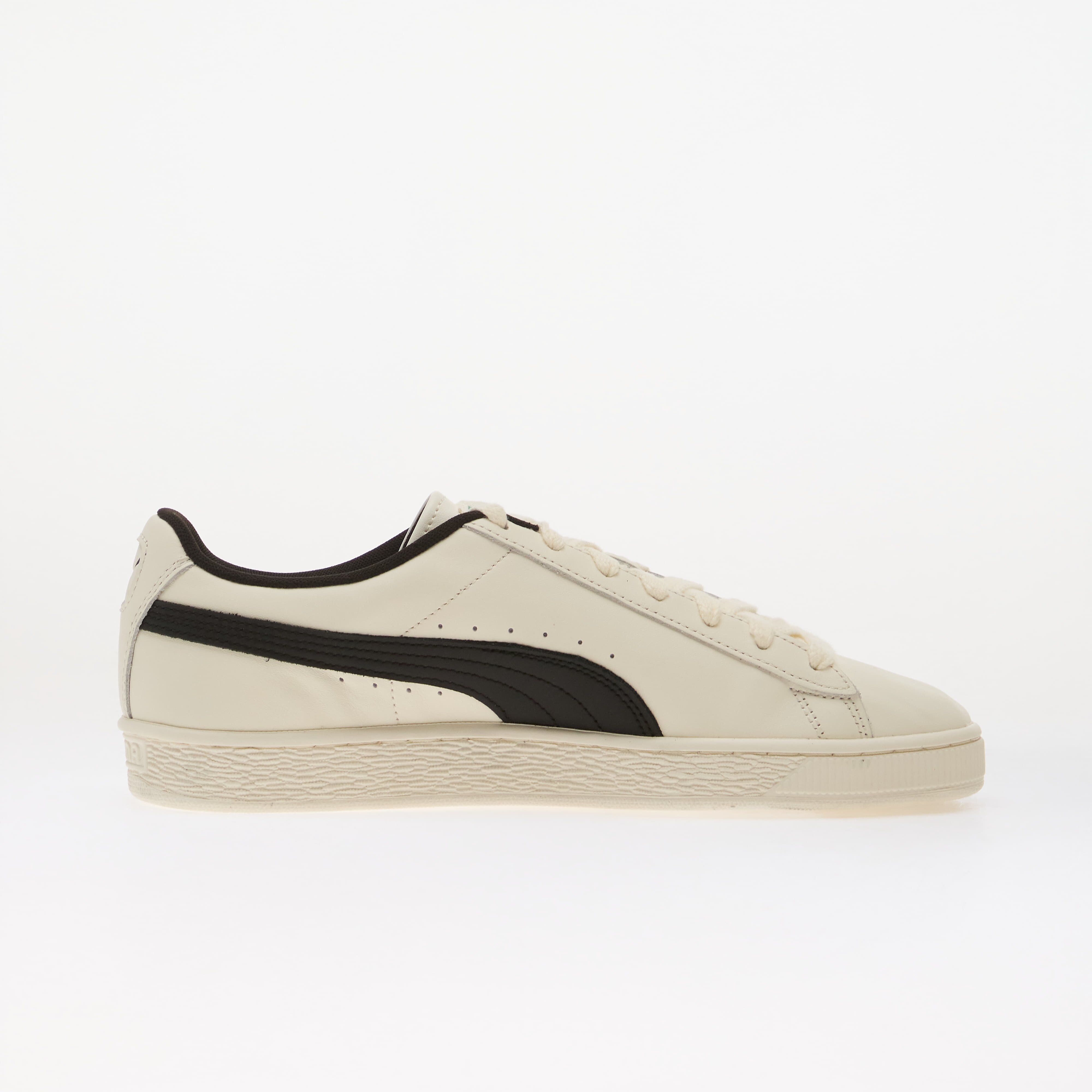 Puma Сникърси Suede Warm White/ Black