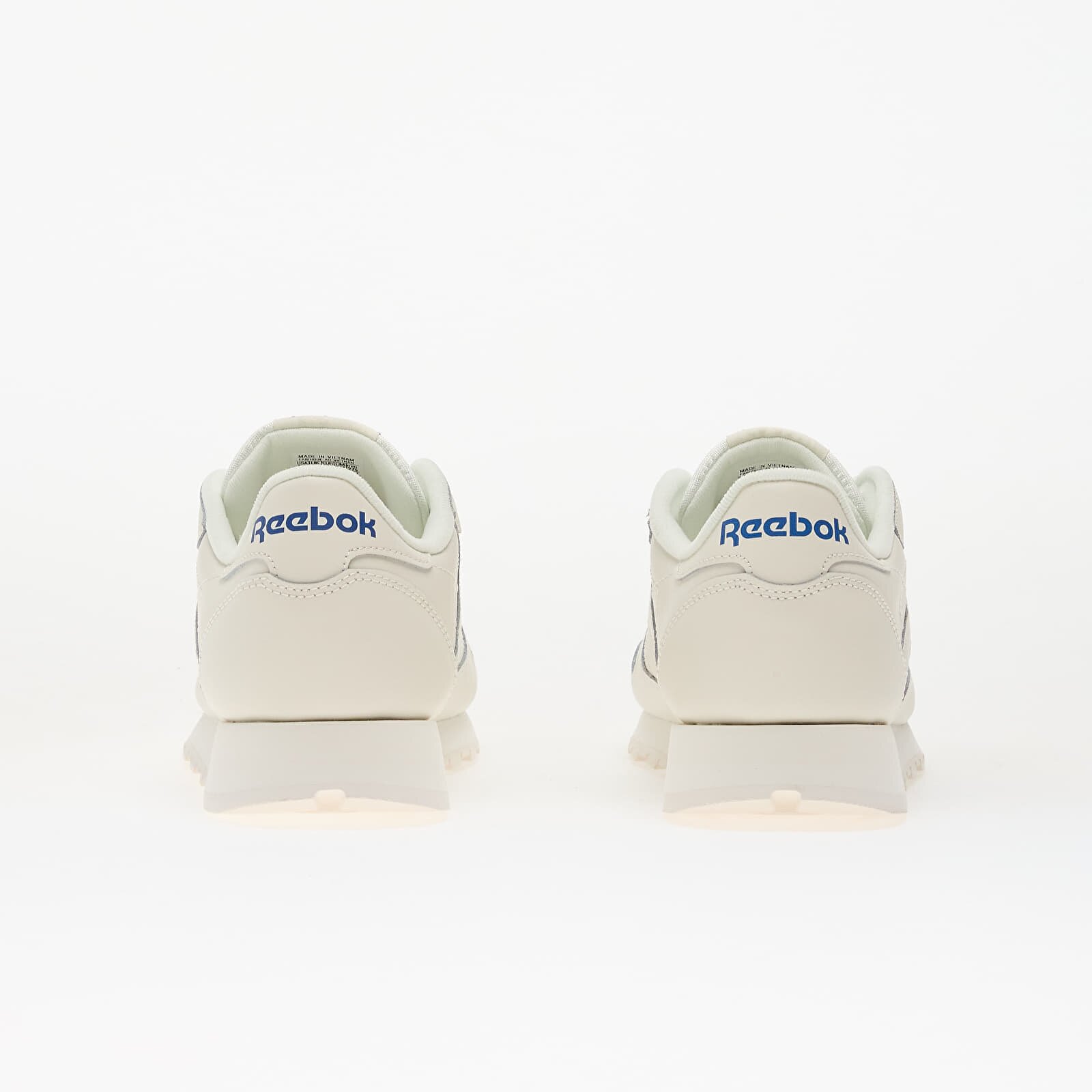 Reebok Сникърси Classic Leather Chalk/ Vecblu/ Vecred