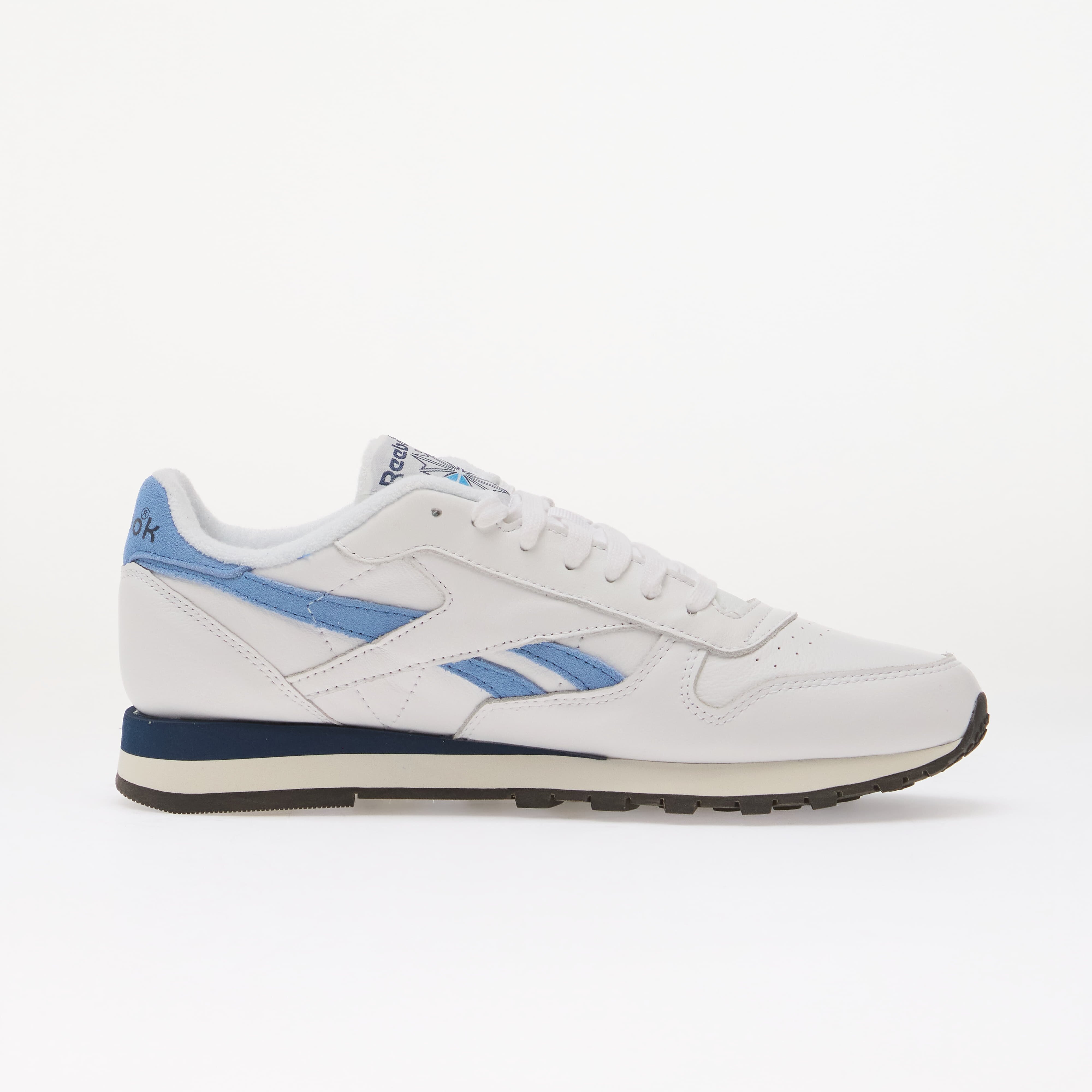 Reebok Сникърси Classic Leather Ftwr White/ Essential Blue/ Batik Blue