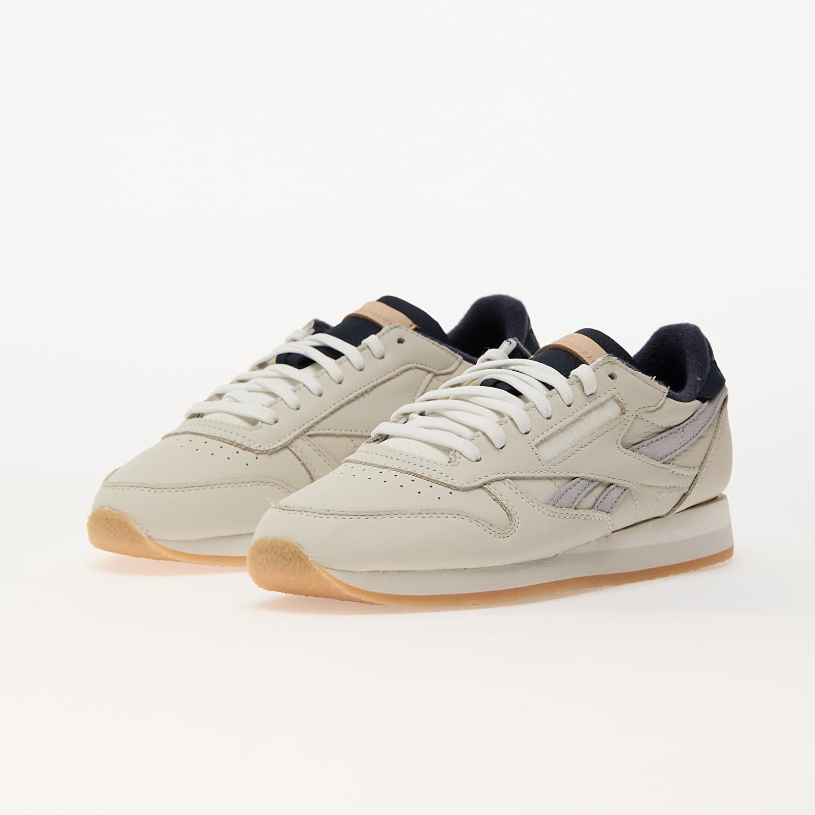 Reebok Сникърси Classic Leather Premium Chalk/ Vector Navy/ Grey 1