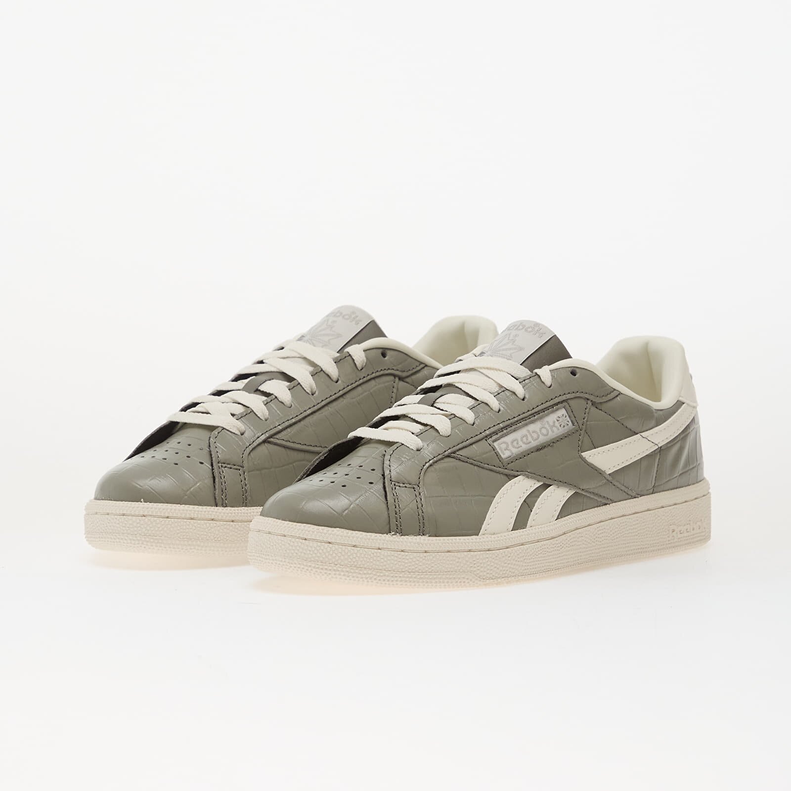 Reebok Сникърси Club C Grounds Uk Still Grey/ Chalk/ Escape Grey