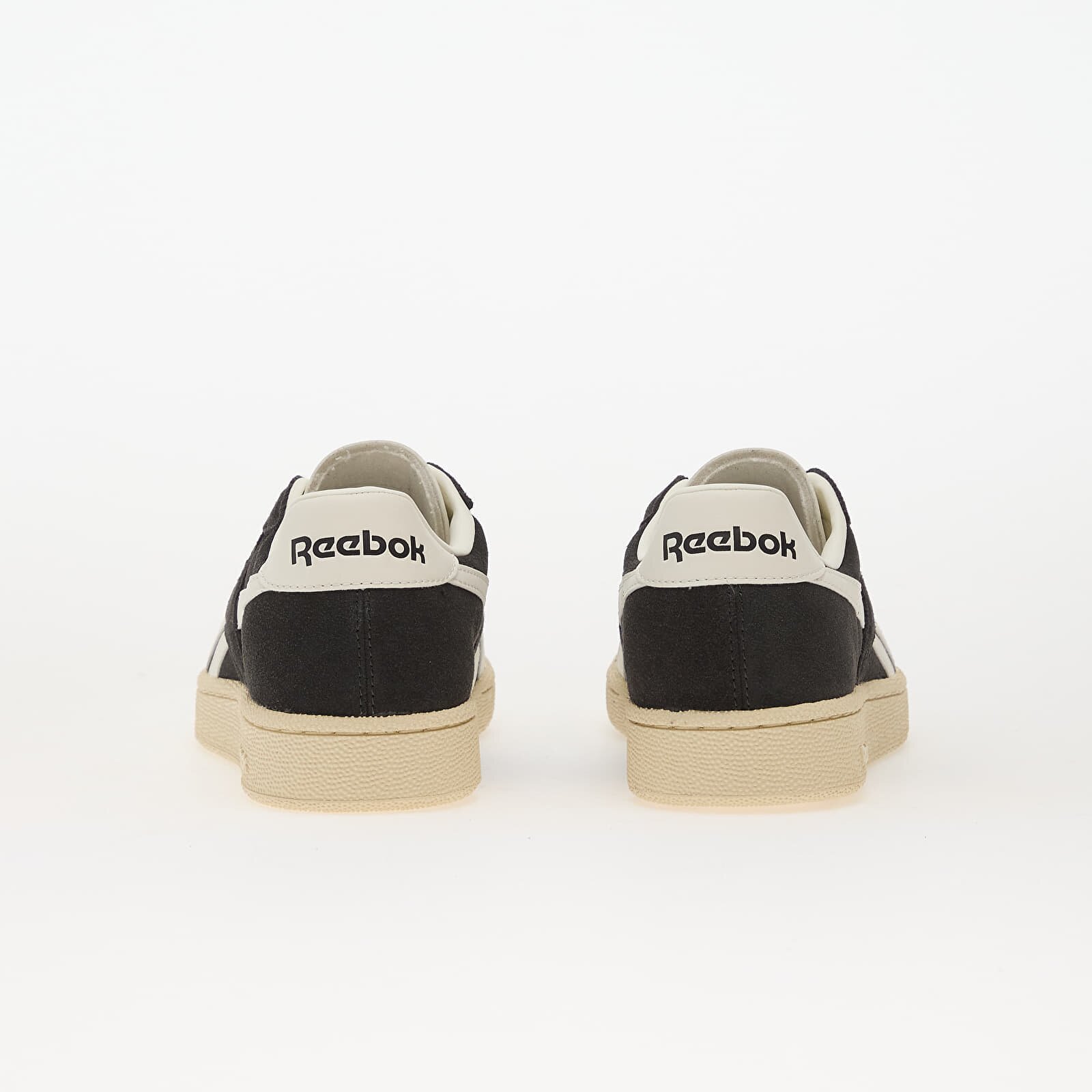Reebok Сникърси Club C Grounds Uk Washedblack/ Paperwhite/ Chalk
