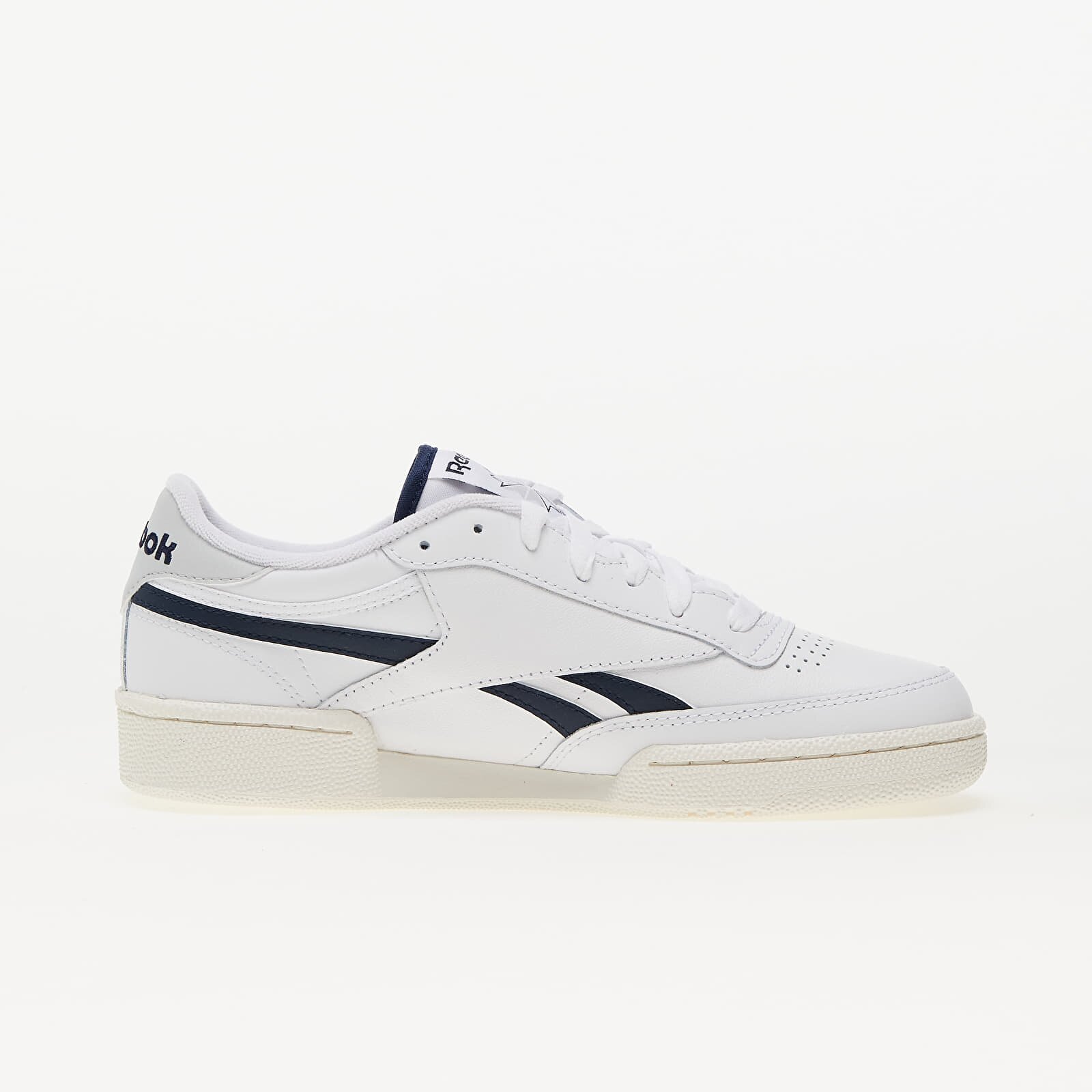 Reebok Сникърси Club C Revenge Ftw White/ Chalk/ Vector Navy